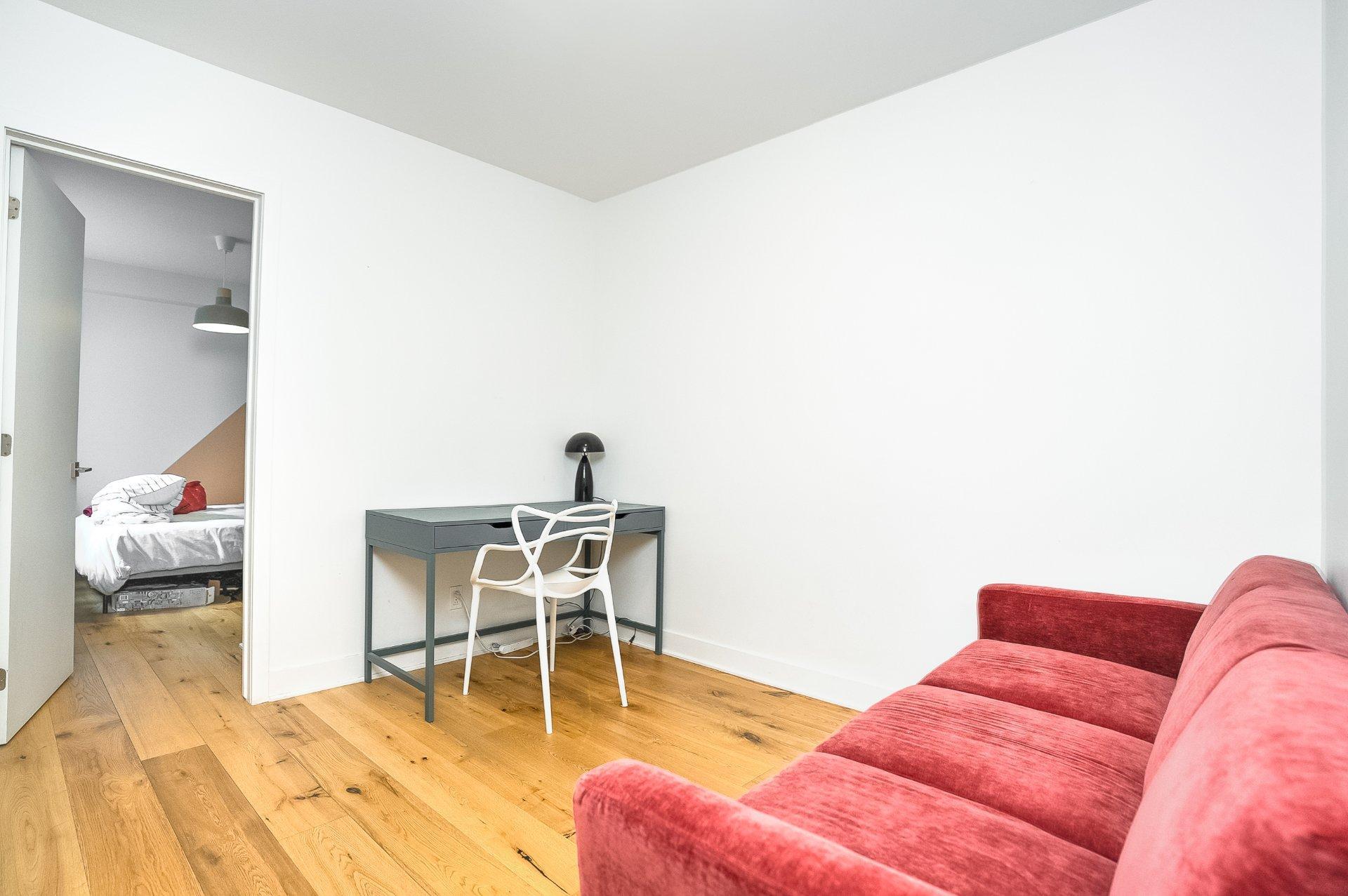 









1507


Rue Beaudry

, 103,
Montréal (Ville-Marie),




QC
H2L3E3

