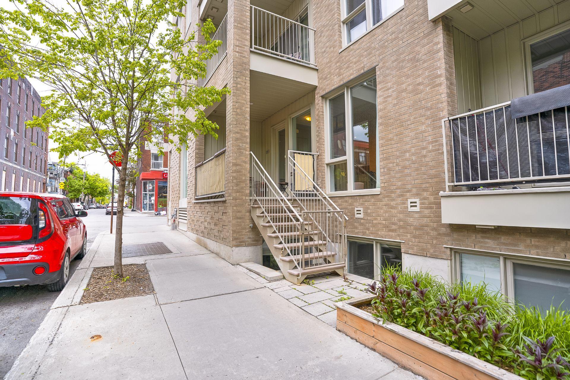 









1507


Rue Beaudry

, 103,
Montréal (Ville-Marie),




QC
H2L3E3

