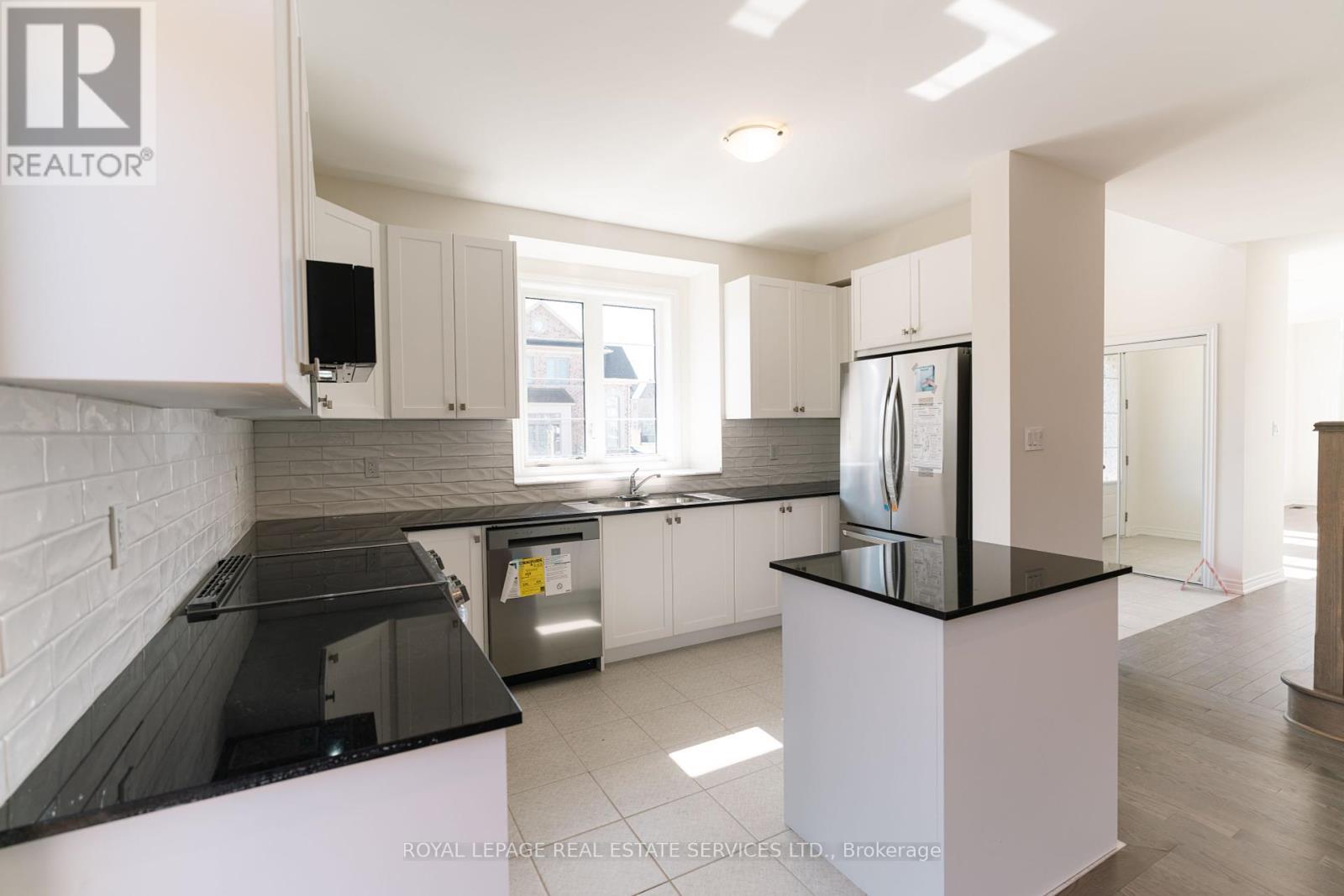 












3930 LEONARDO STREET

,
Burlington,




Ontario
L7M0Z8

