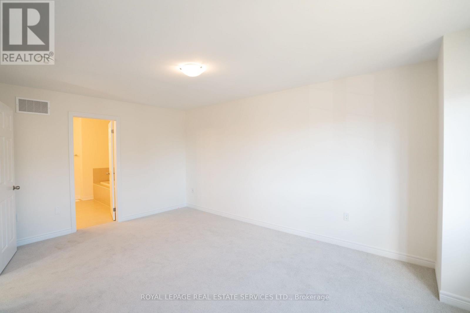 












3930 LEONARDO STREET

,
Burlington,




Ontario
L7M0Z8


