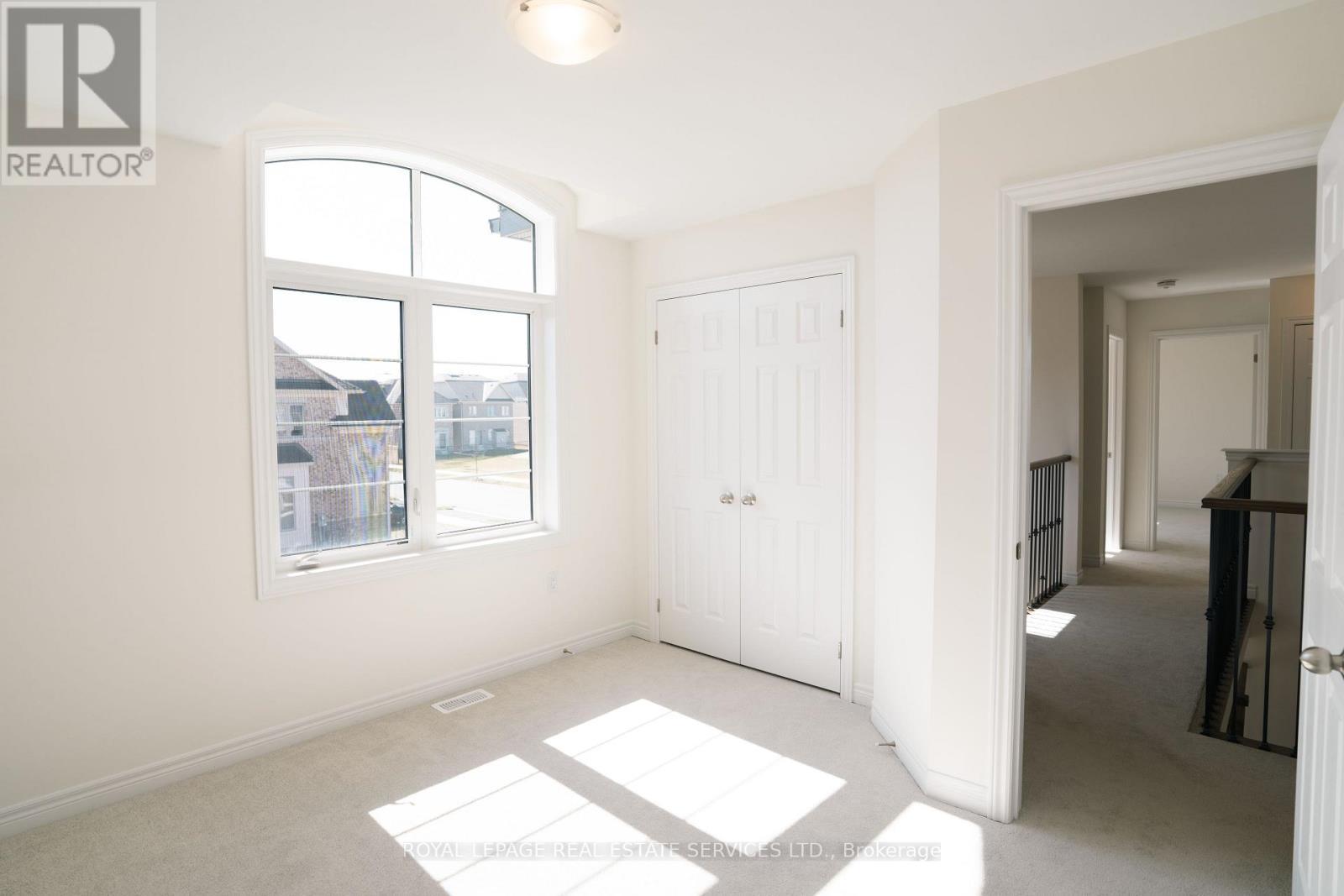 












3930 LEONARDO STREET

,
Burlington,




Ontario
L7M0Z8

