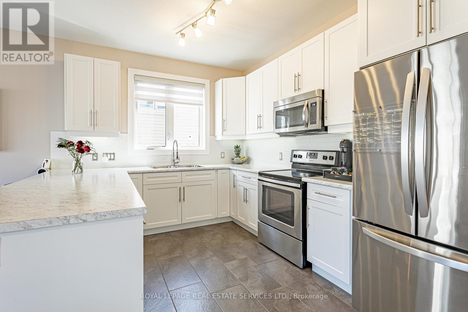 












755 FREEPORT STREET

,
London North,




Ontario
N6G5B1

