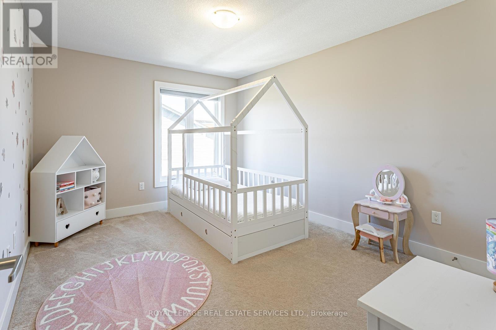 












755 FREEPORT STREET

,
London North,




Ontario
N6G5B1

