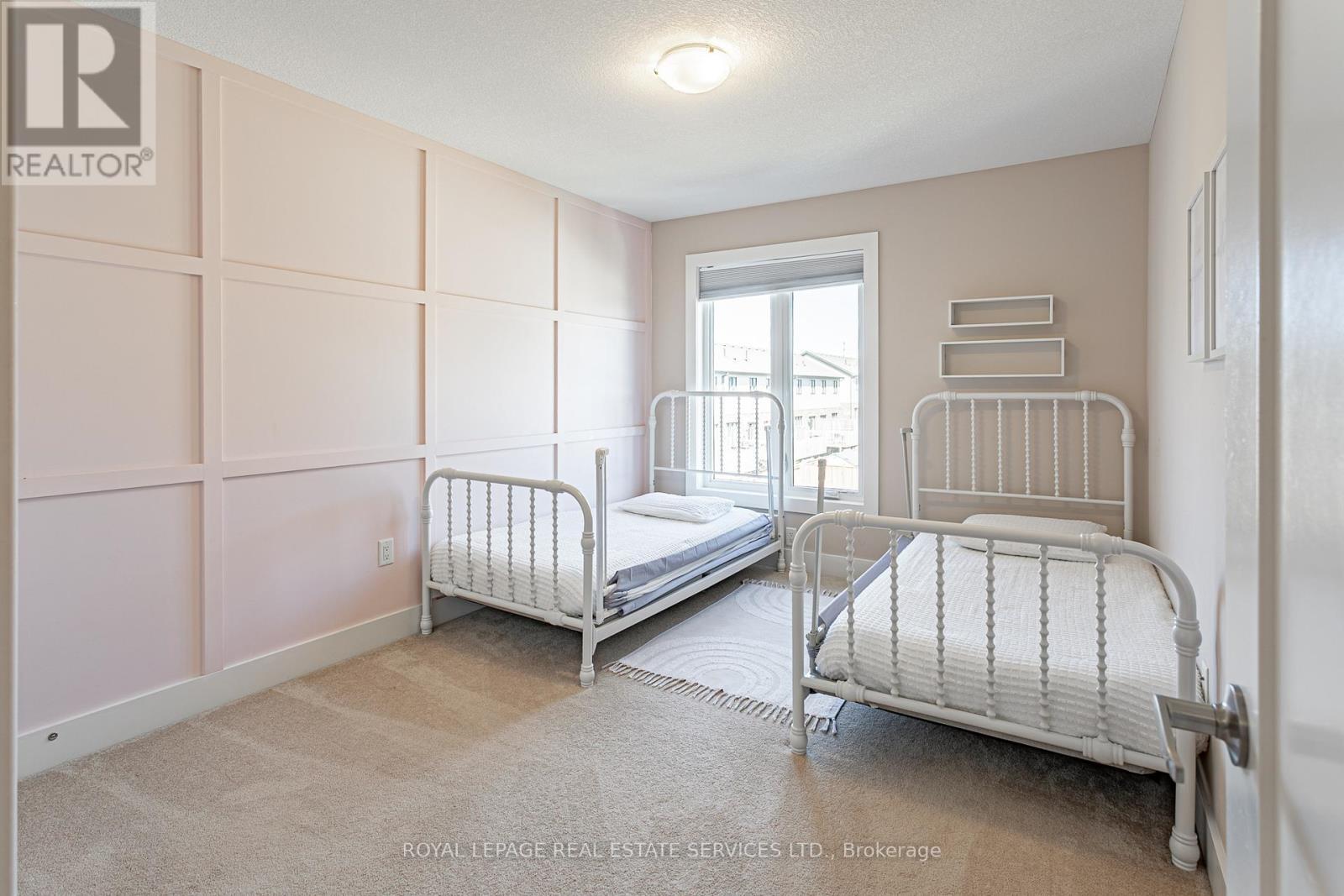 












755 FREEPORT STREET

,
London North,




Ontario
N6G5B1


