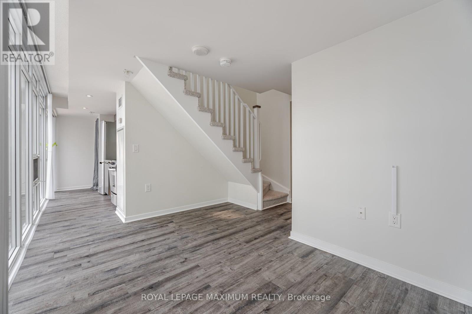 












1908W - 36 LISGAR STREET

,
Toronto,




Ontario
M6J0C7

