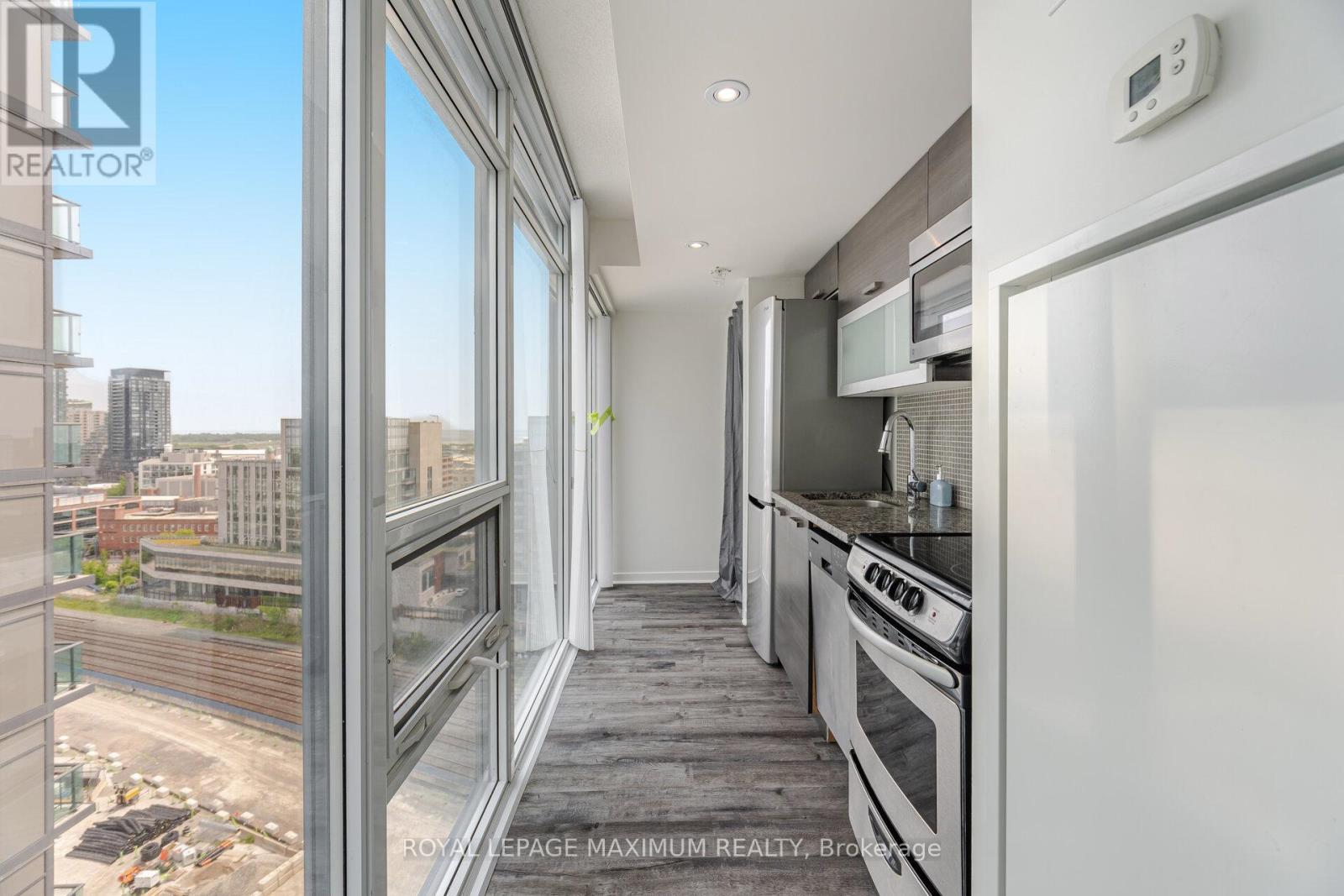 












1908W - 36 LISGAR STREET

,
Toronto,




Ontario
M6J0C7

