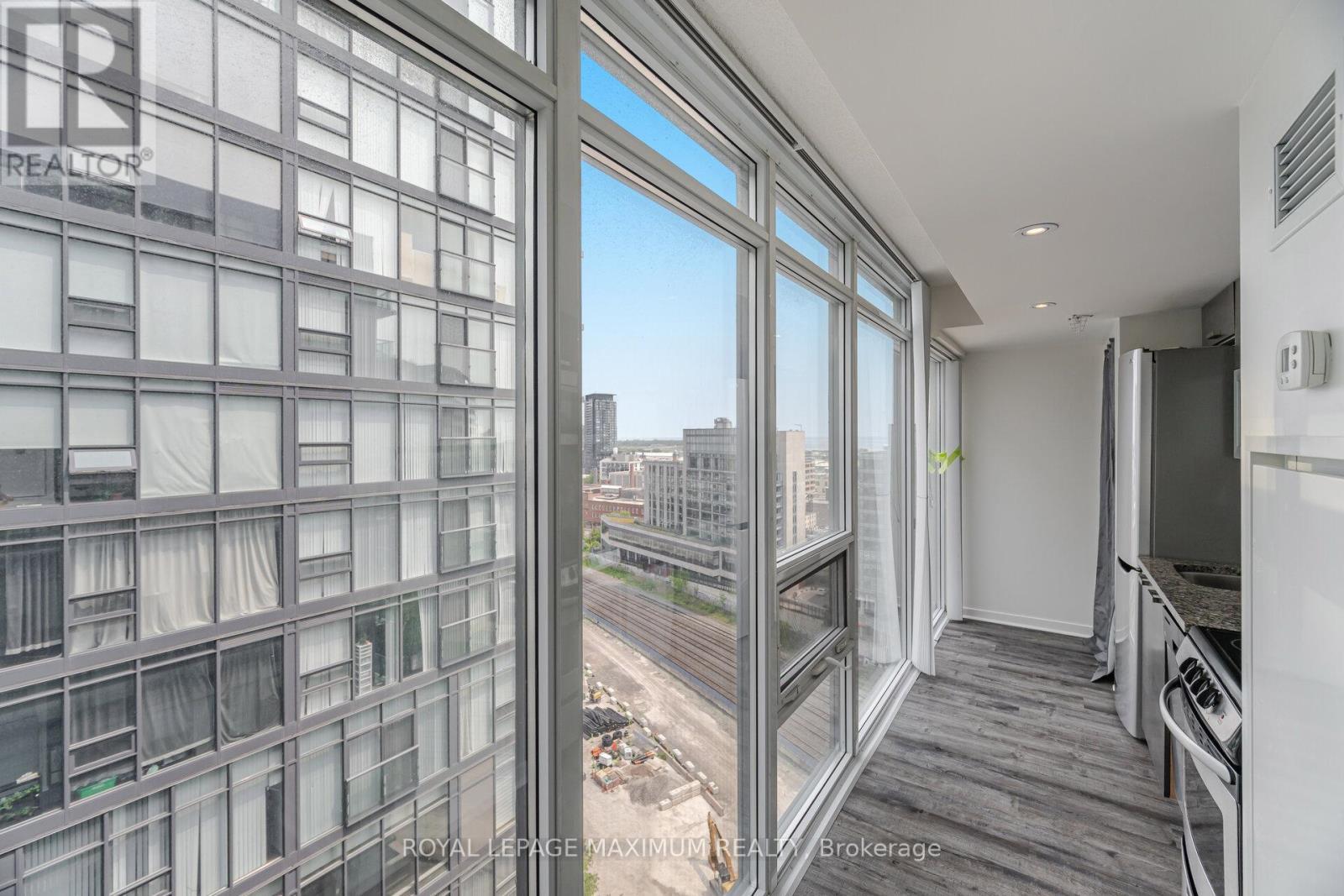 












1908W - 36 LISGAR STREET

,
Toronto,




Ontario
M6J0C7

