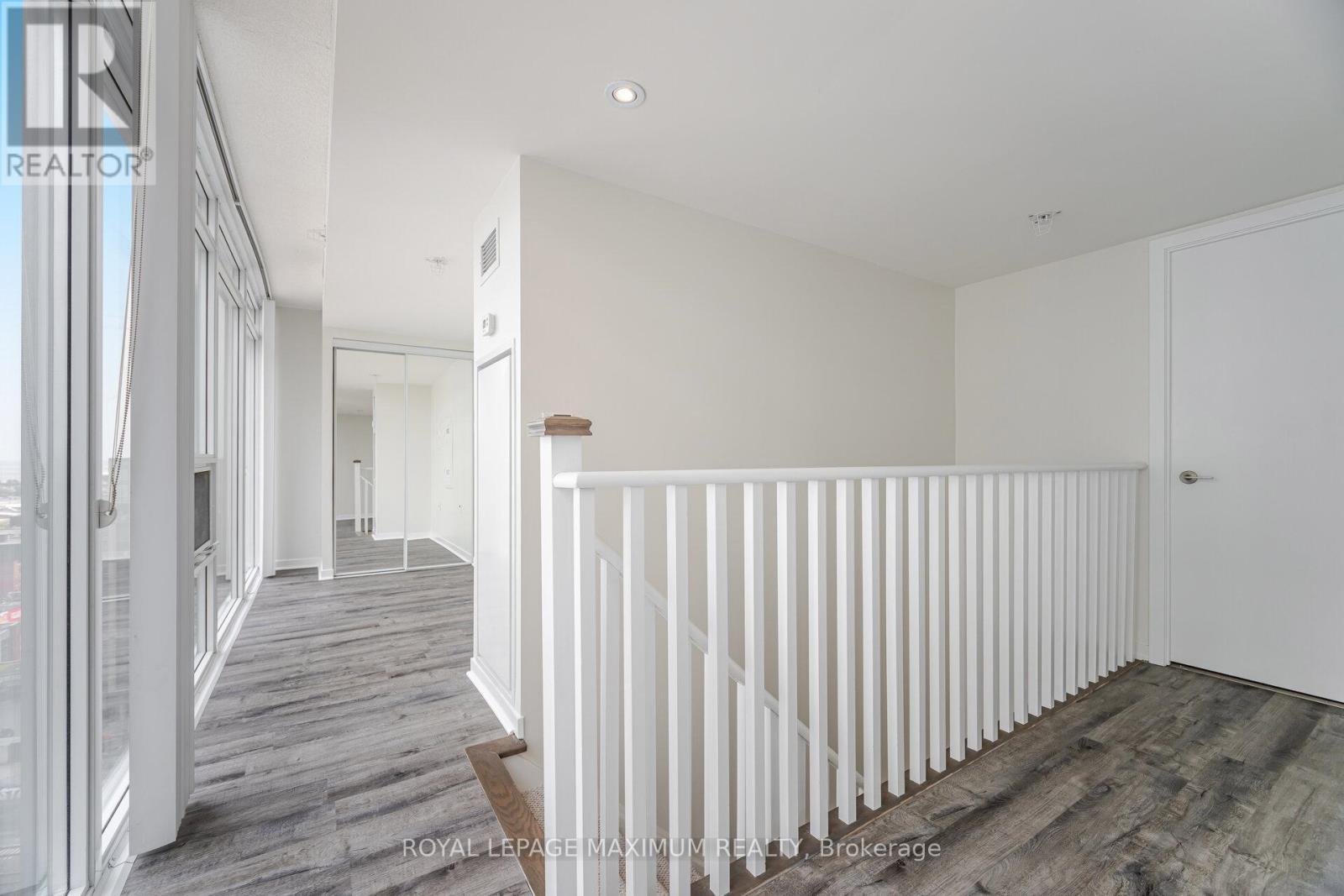 












1908W - 36 LISGAR STREET

,
Toronto,




Ontario
M6J0C7

