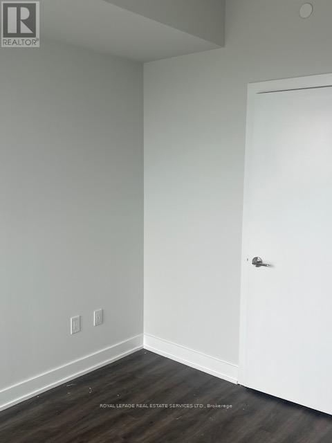 












3910 - 430 SQUARE ONE DRIVE

,
Mississauga,




Ontario
L5B0L6

