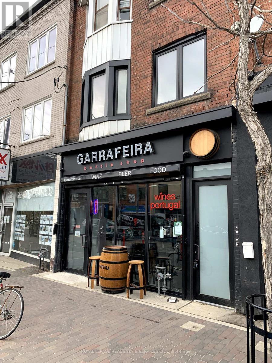 












966 COLLEGE STREET

,
Toronto,




Ontario
M6H1A5

