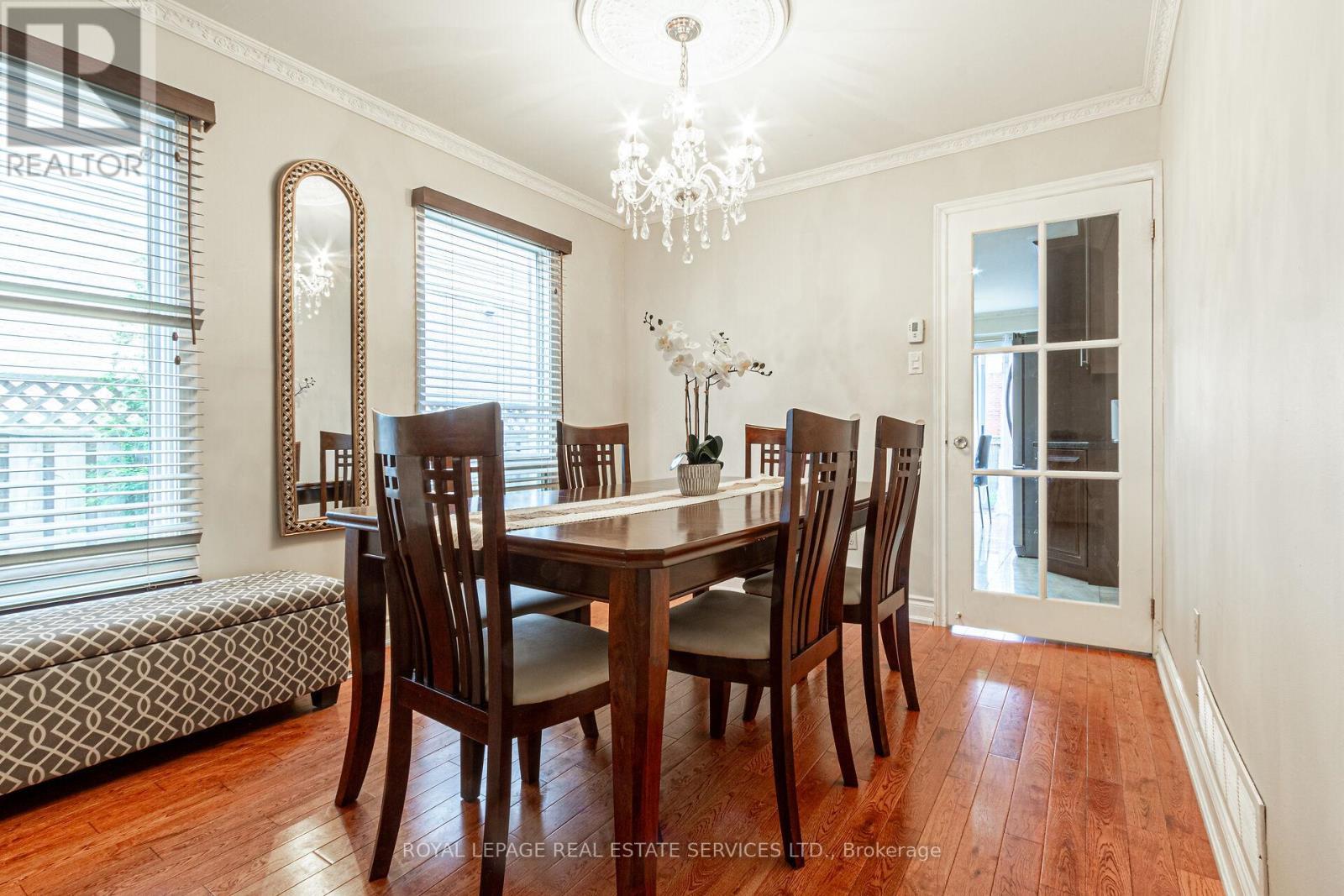












1536 KIRKROW CRESCENT

,
Mississauga,




Ontario
L5M3Y8

