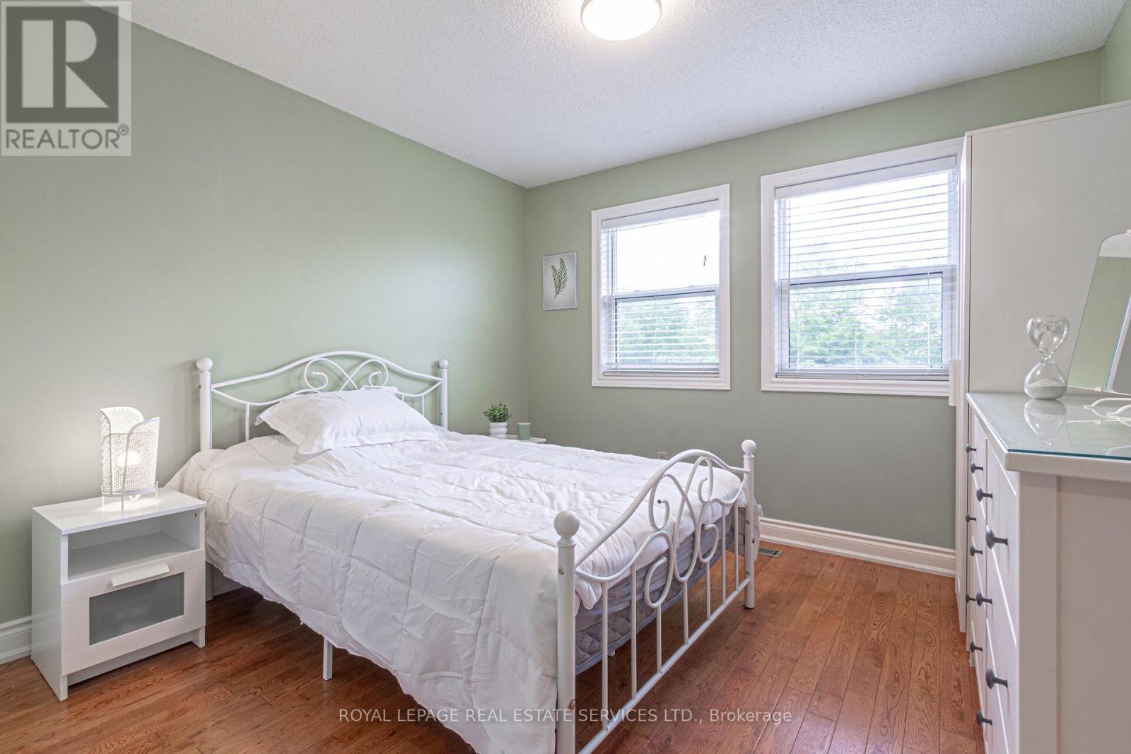 












1536 KIRKROW CRESCENT

,
Mississauga,




Ontario
L5M3Y8

