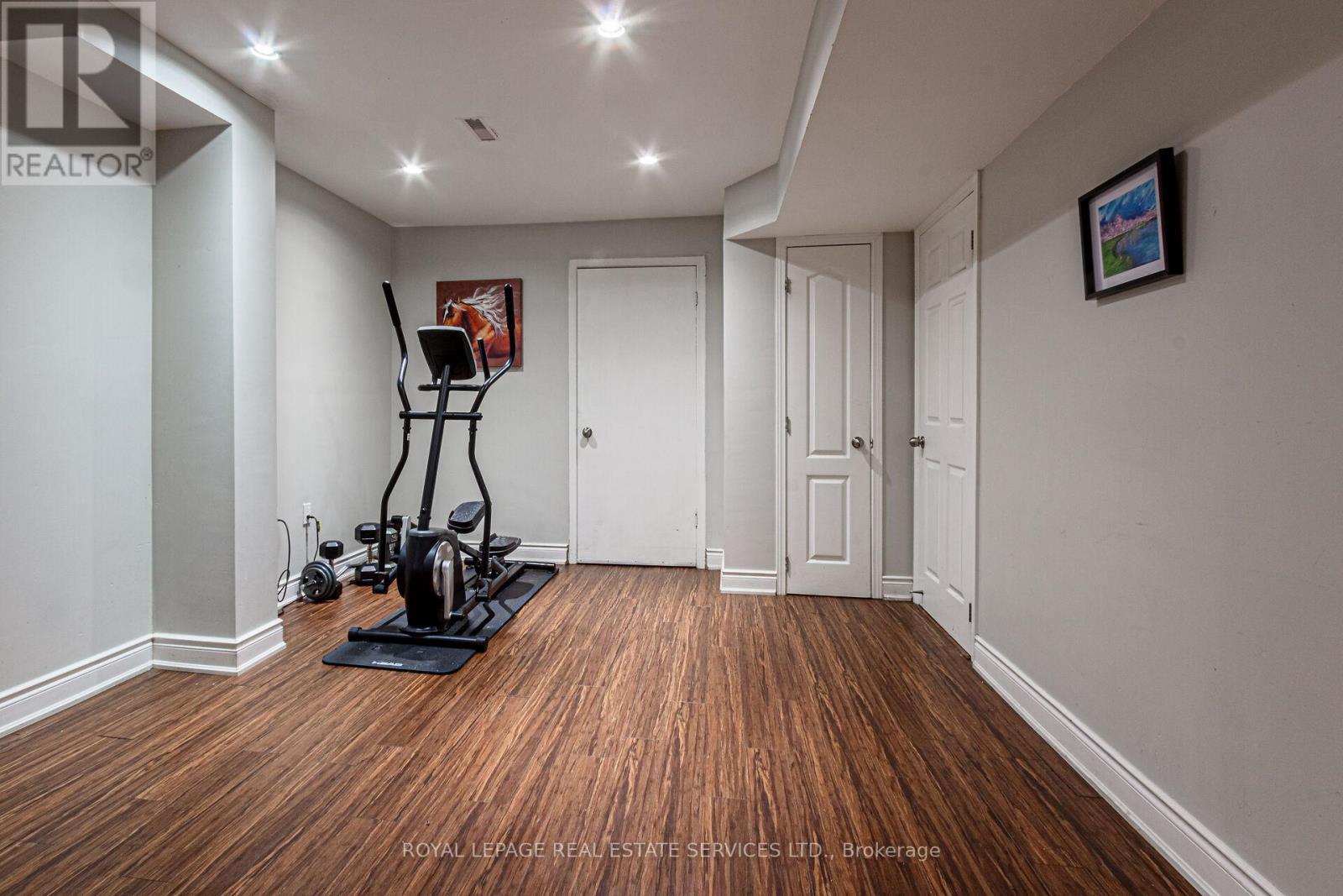 












1536 KIRKROW CRESCENT

,
Mississauga,




Ontario
L5M3Y8

