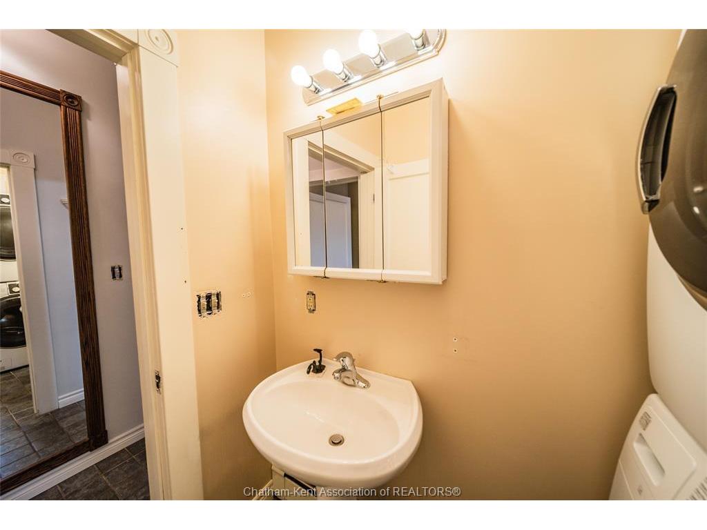 









26


Kendall

Street,
Chatham,




ON
N7M 2X5

