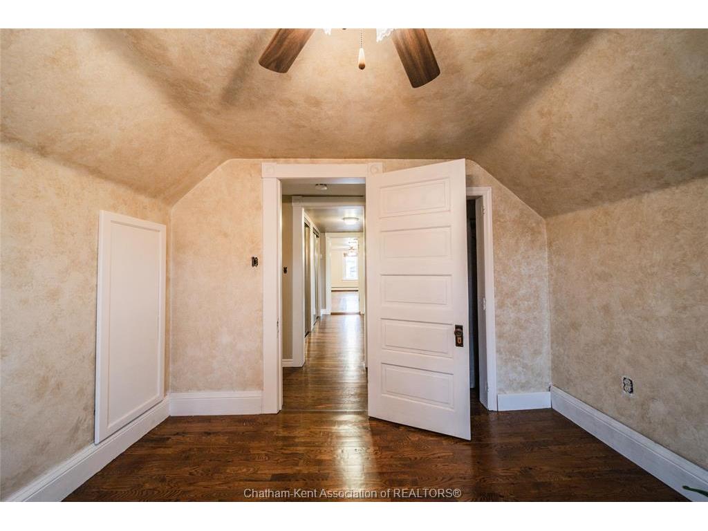 









26


Kendall

Street,
Chatham,




ON
N7M 2X5


