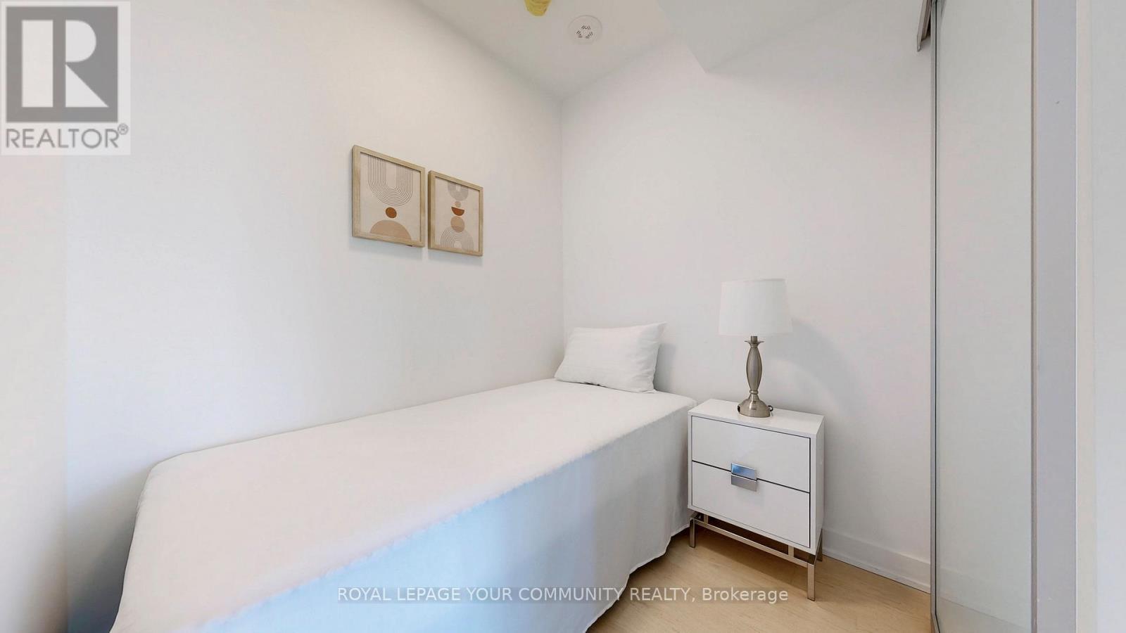 












3812 - 252 CHURCH STREET

,
Toronto,




Ontario
M5B0E6

