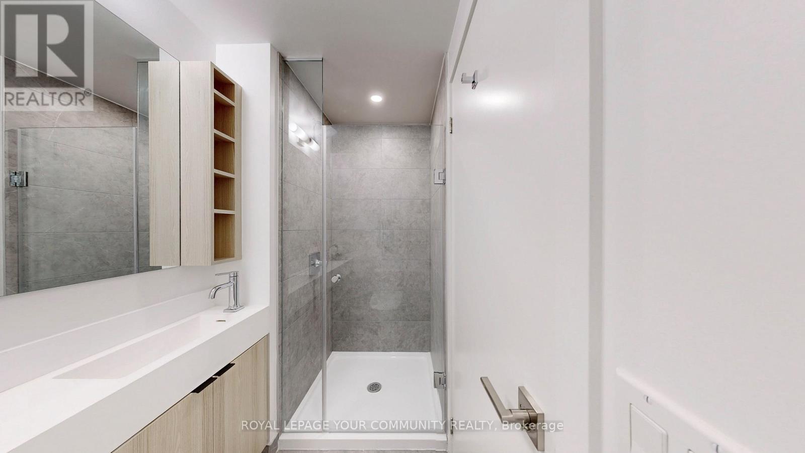 












3812 - 252 CHURCH STREET

,
Toronto,




Ontario
M5B0E6

