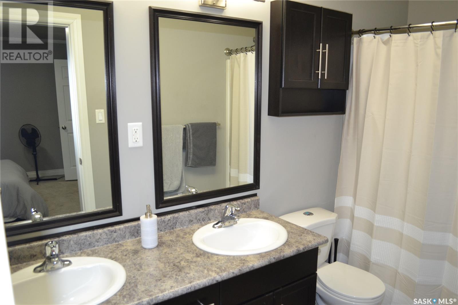 












22 10 Clark DRIVE

,
Kindersley,




Saskatchewan
S0L1S1

