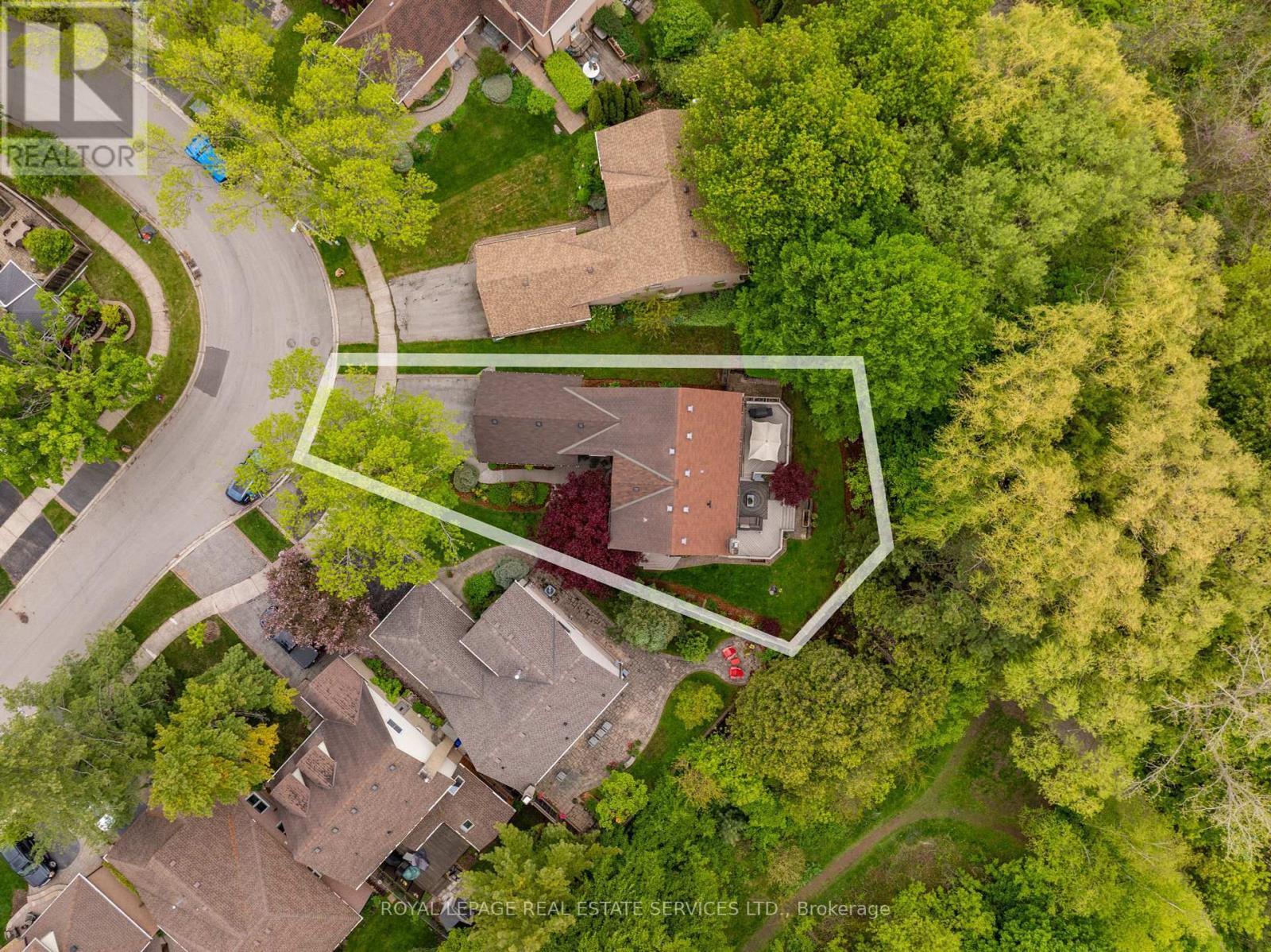 












3282 VICTORIA STREET

,
Oakville,




Ontario
L6L5R3

