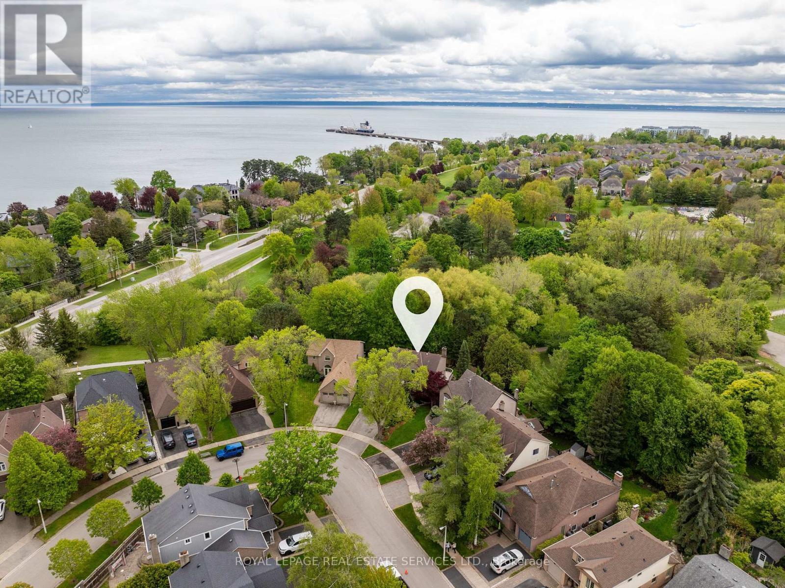 












3282 VICTORIA STREET

,
Oakville,




Ontario
L6L5R3

