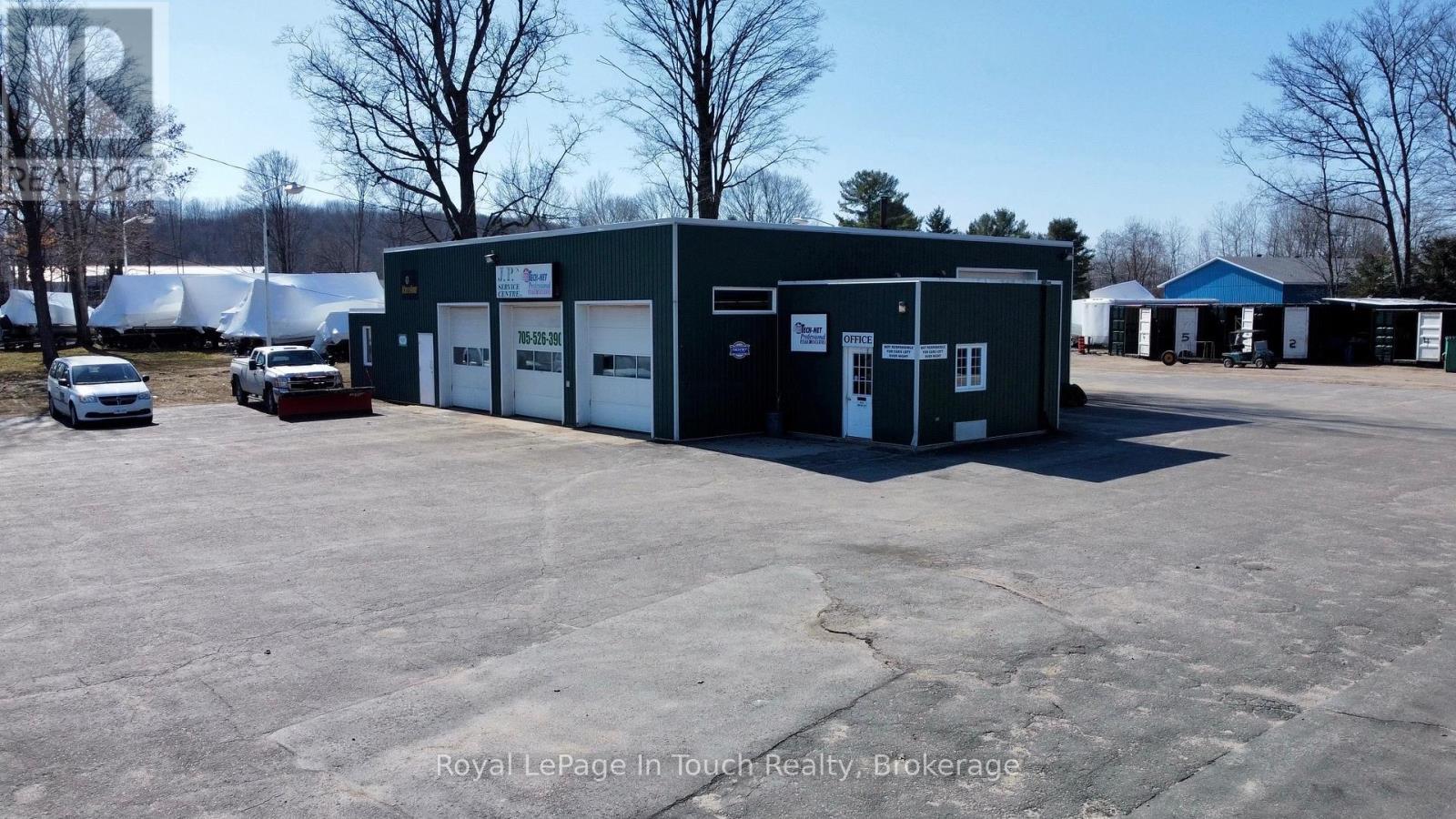 












750 BALM BEACH ROAD E

,
Midland,




Ontario
L4R4K4

