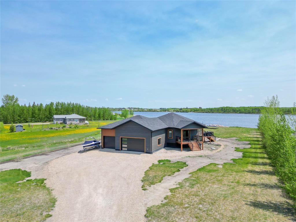 












65 Cooper Road N

,
Shoal Lake,




Manitoba
R0J1Z0

