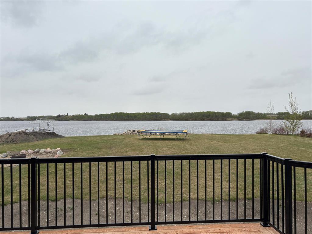 












65 Cooper Road N

,
Shoal Lake,




Manitoba
R0J1Z0

