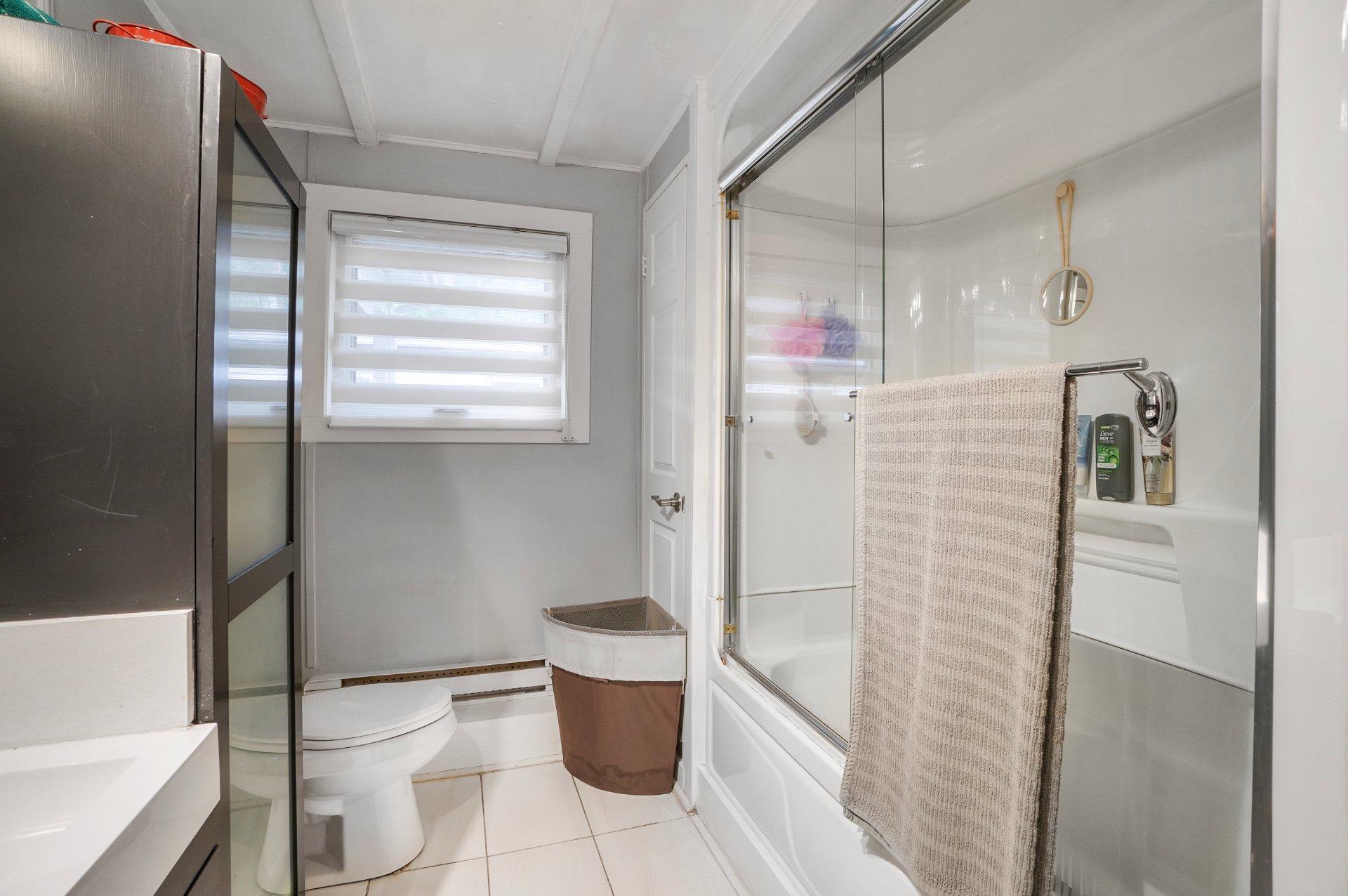 









16000


Rue Wilfrid-Boileau

, R13,
Montréal (L'Île-Bizard/Sainte-Geneviève),




QC
H9H1G6

