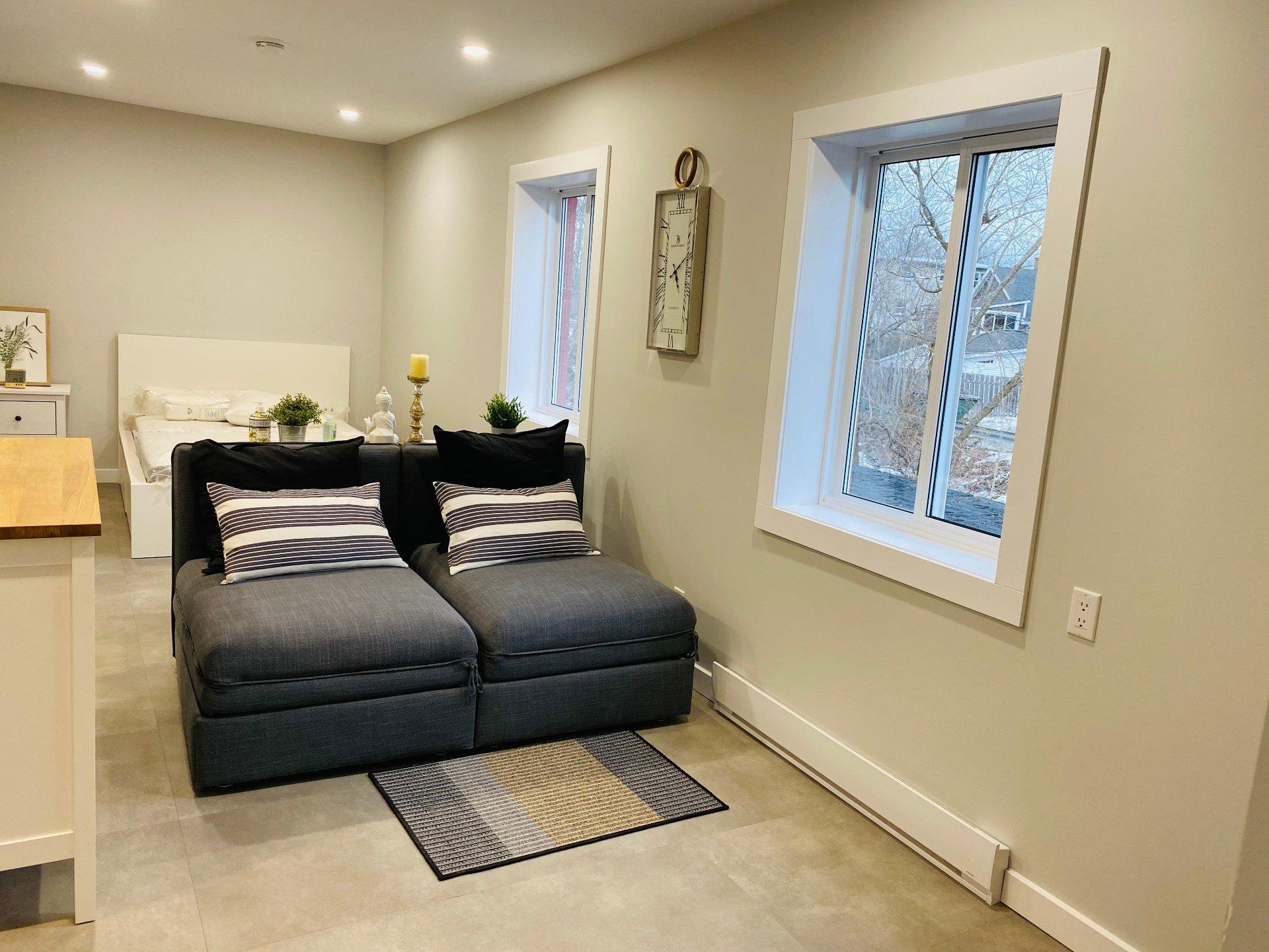 









49


Rue Chartier

,
Coaticook,




QC
J1A1K2

