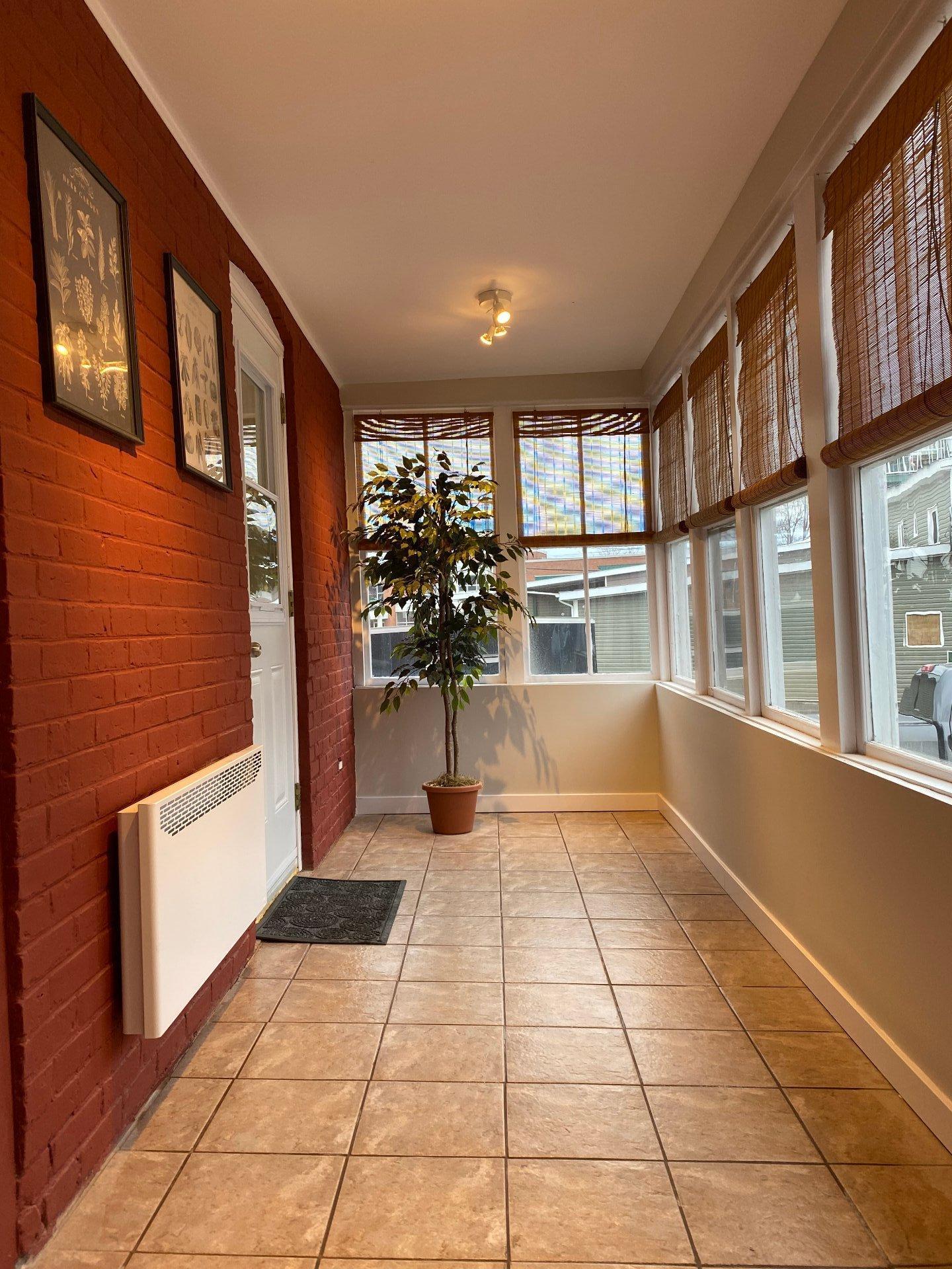 









49


Rue Chartier

,
Coaticook,




QC
J1A1K2

