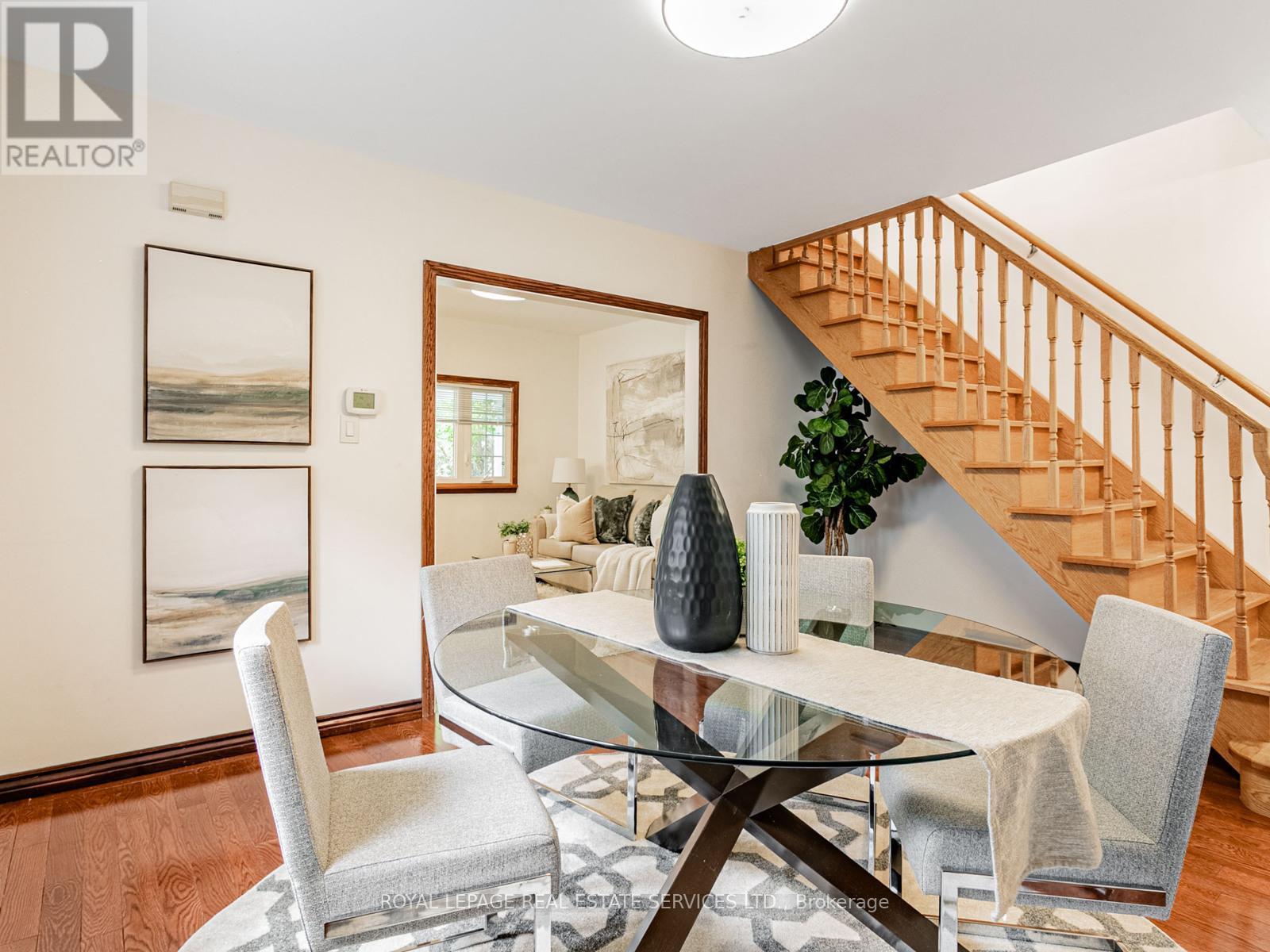 












50 FLORENCE CRESCENT

,
Toronto,




Ontario
M6N4E5


