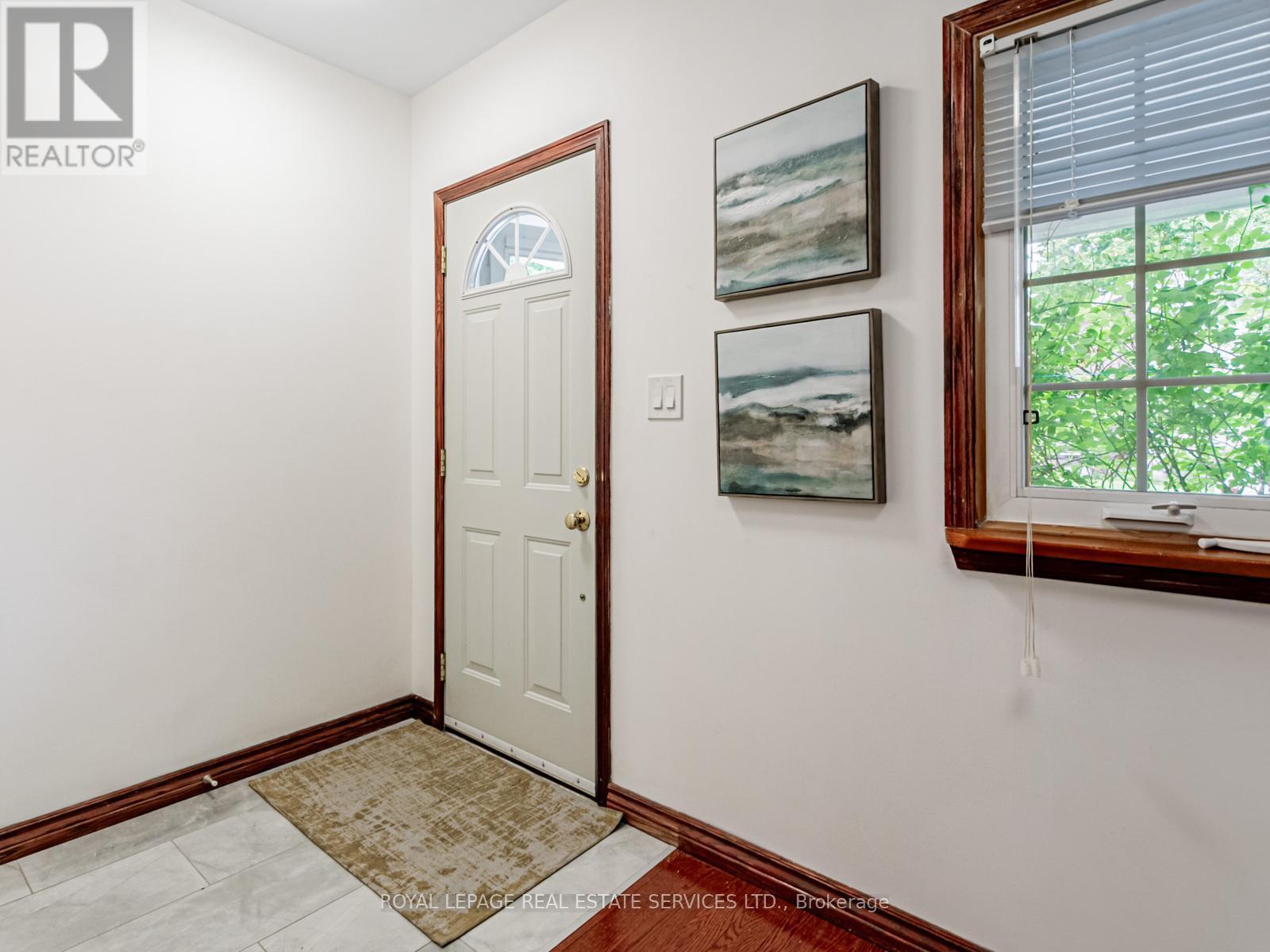 












50 FLORENCE CRESCENT

,
Toronto,




Ontario
M6N4E5


