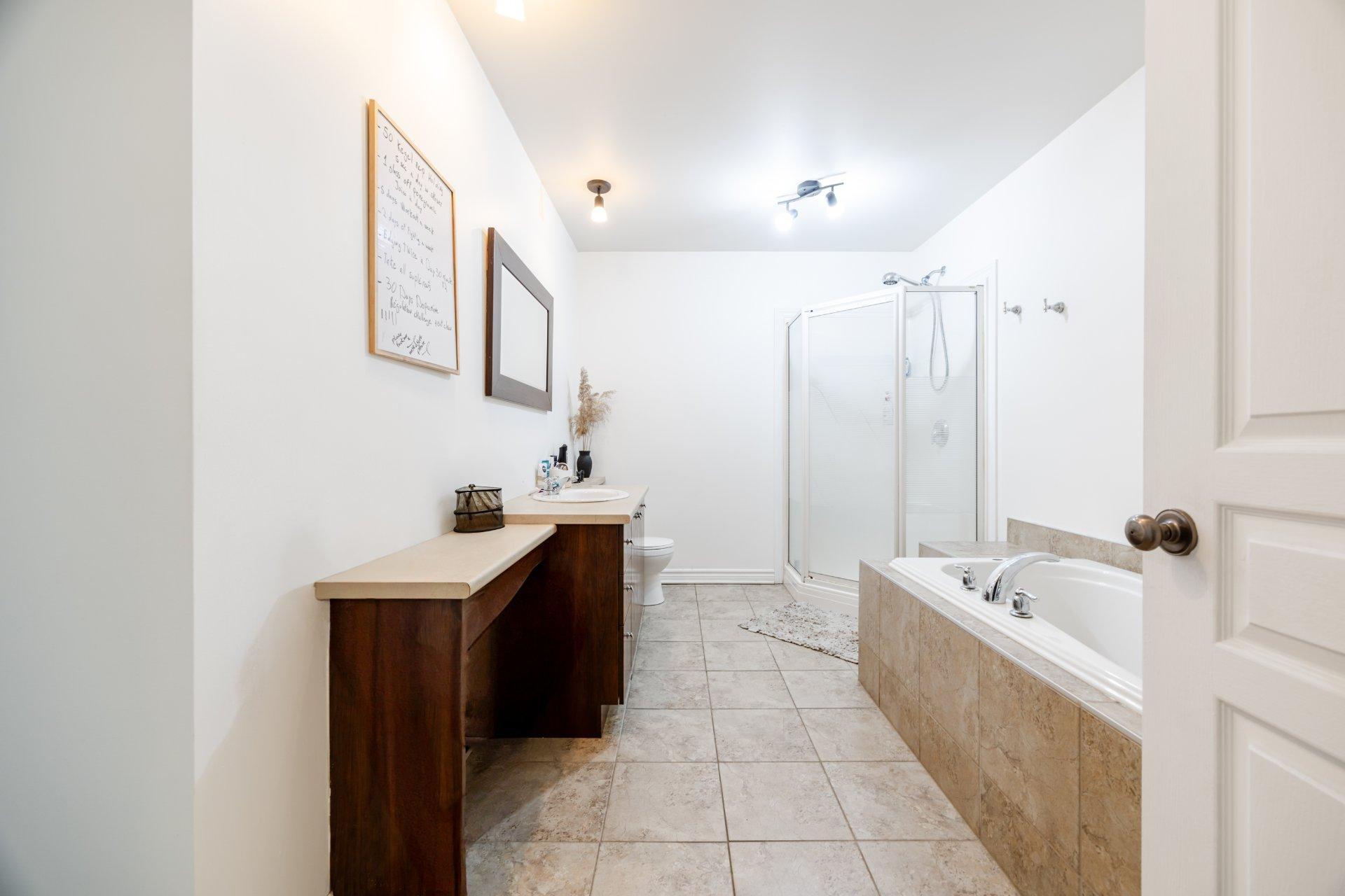 









4595


Ch. des Prairies

, 3,
Brossard,




QC
J4Y0E5

