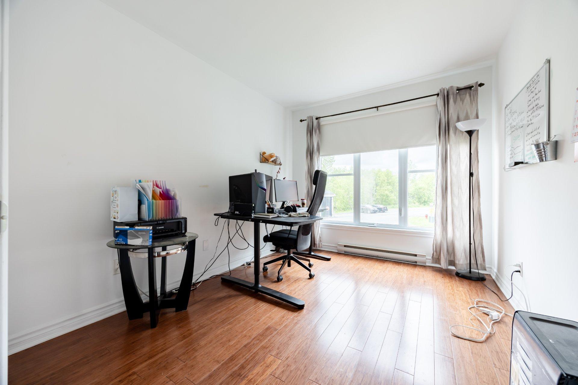









4595


Ch. des Prairies

, 3,
Brossard,




QC
J4Y0E5

