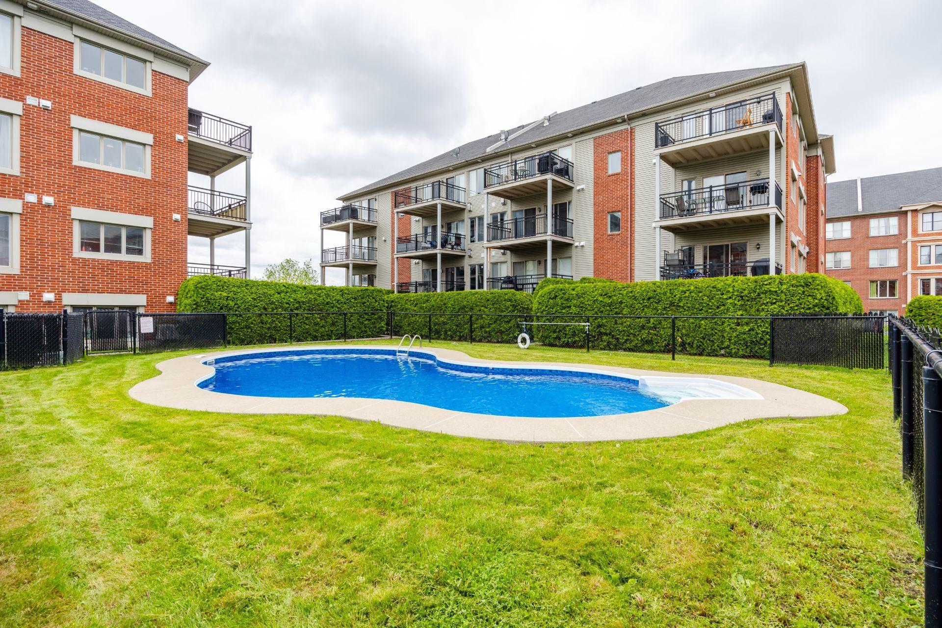 









4595


Ch. des Prairies

, 3,
Brossard,




QC
J4Y0E5

