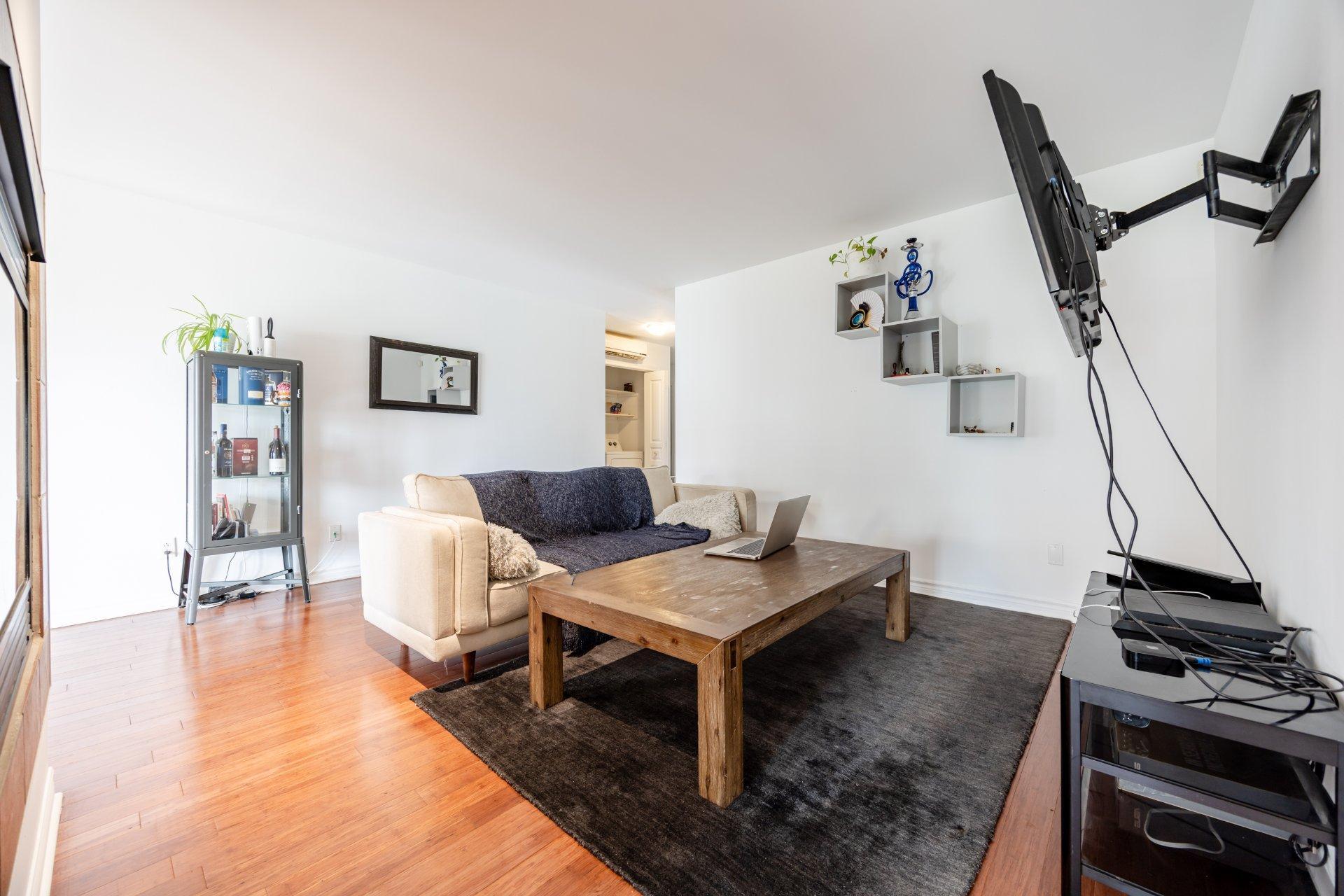 









4595


Ch. des Prairies

, 3,
Brossard,




QC
J4Y0E5

