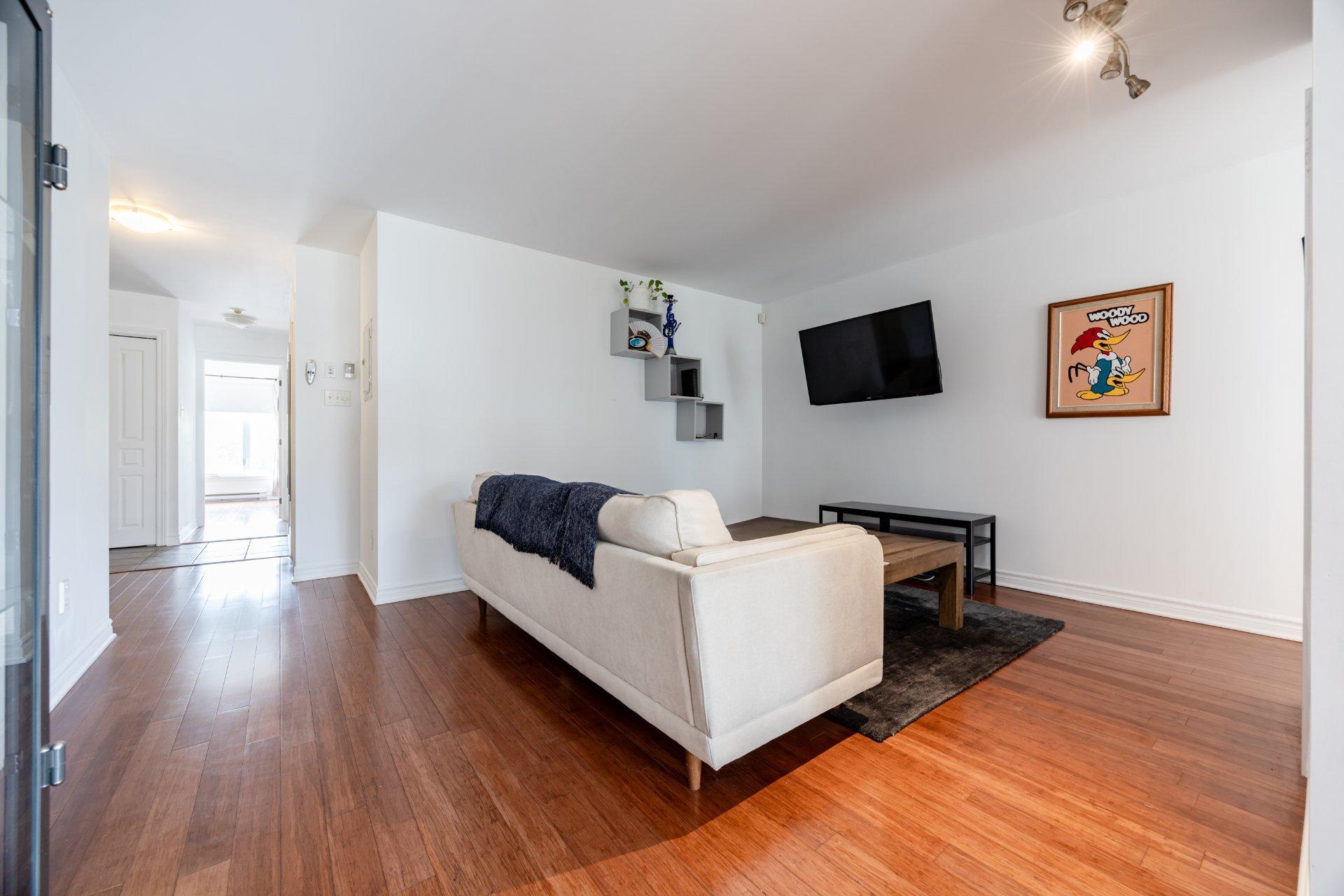 









4595


Ch. des Prairies

, 3,
Brossard,




QC
J4Y0E5

