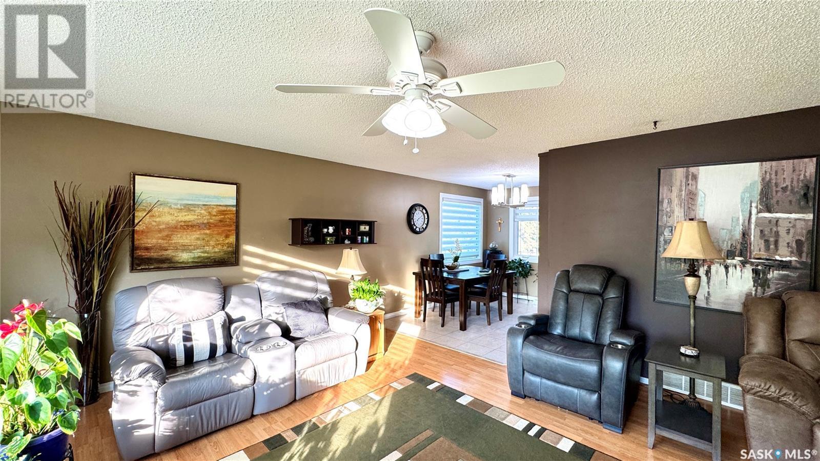 












122 Hamilton STREET

,
Davidson,




Saskatchewan
S0G1A0

