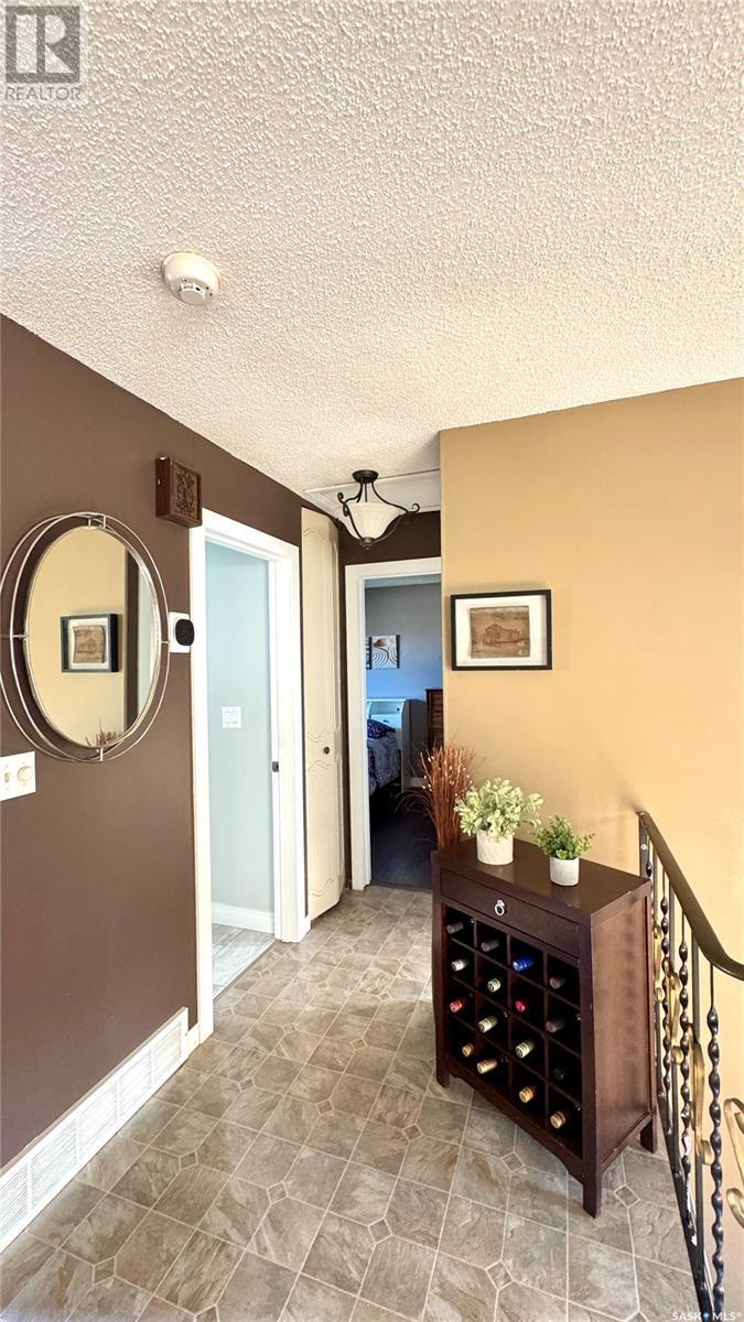 












122 Hamilton STREET

,
Davidson,




Saskatchewan
S0G1A0

