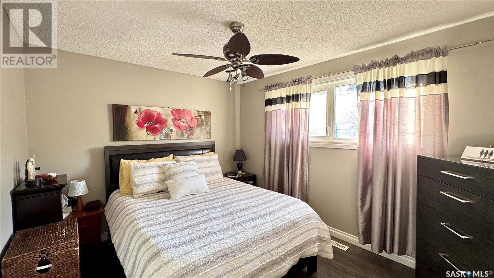 












122 Hamilton STREET

,
Davidson,




Saskatchewan
S0G1A0

