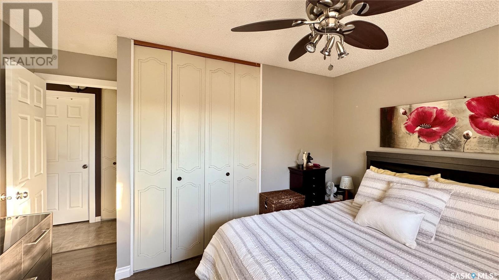 












122 Hamilton STREET

,
Davidson,




Saskatchewan
S0G1A0

