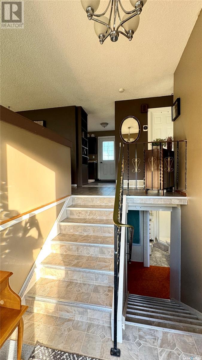 












122 Hamilton STREET

,
Davidson,




Saskatchewan
S0G1A0

