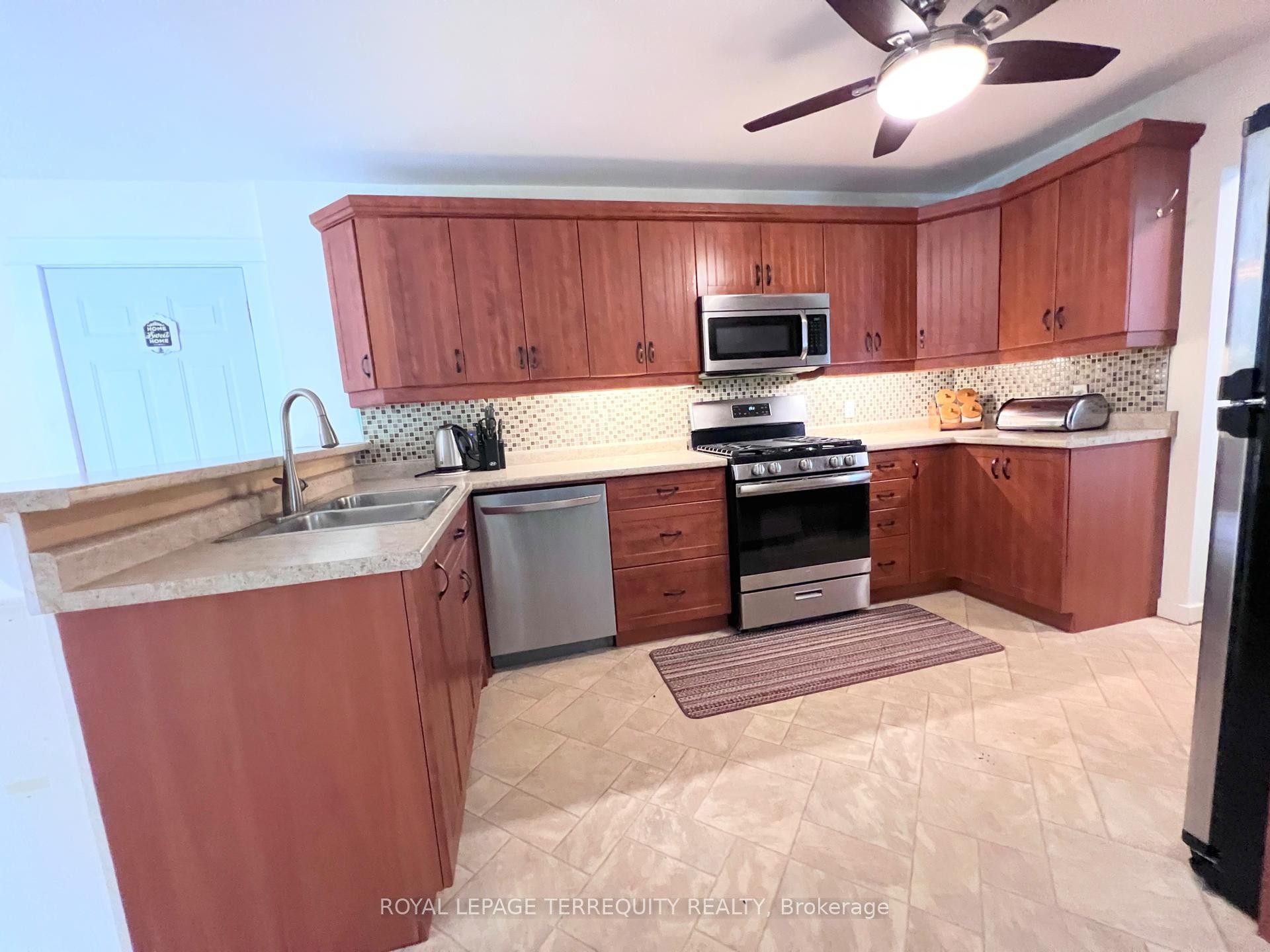 









24


Bridge

Street West,
Tweed,




ON
K0K 3J0

