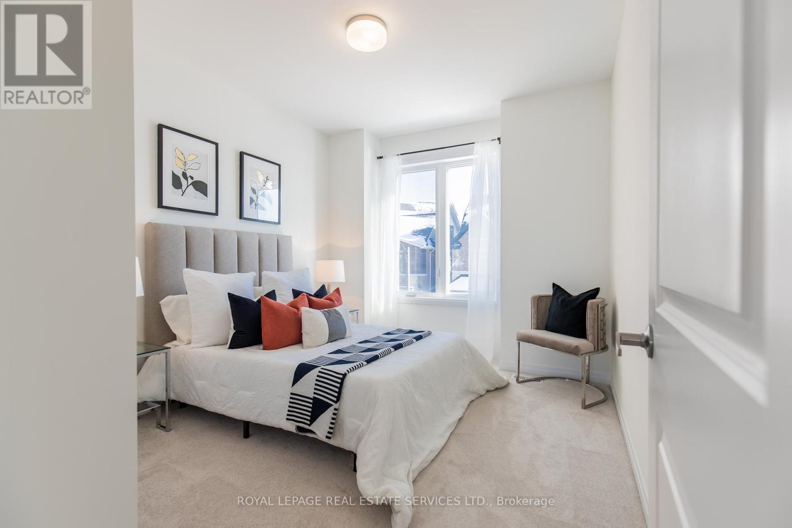 












3300 MARINER PASSAGE

,
Oakville,




Ontario
L6M5S6

