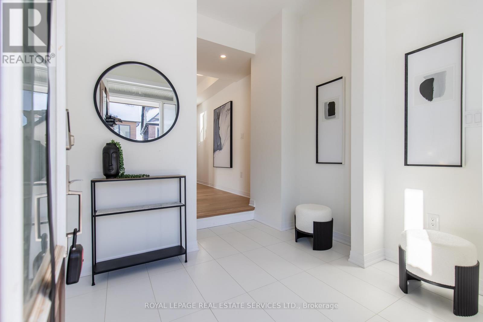 












3300 MARINER PASSAGE

,
Oakville,




Ontario
L6M5S6

