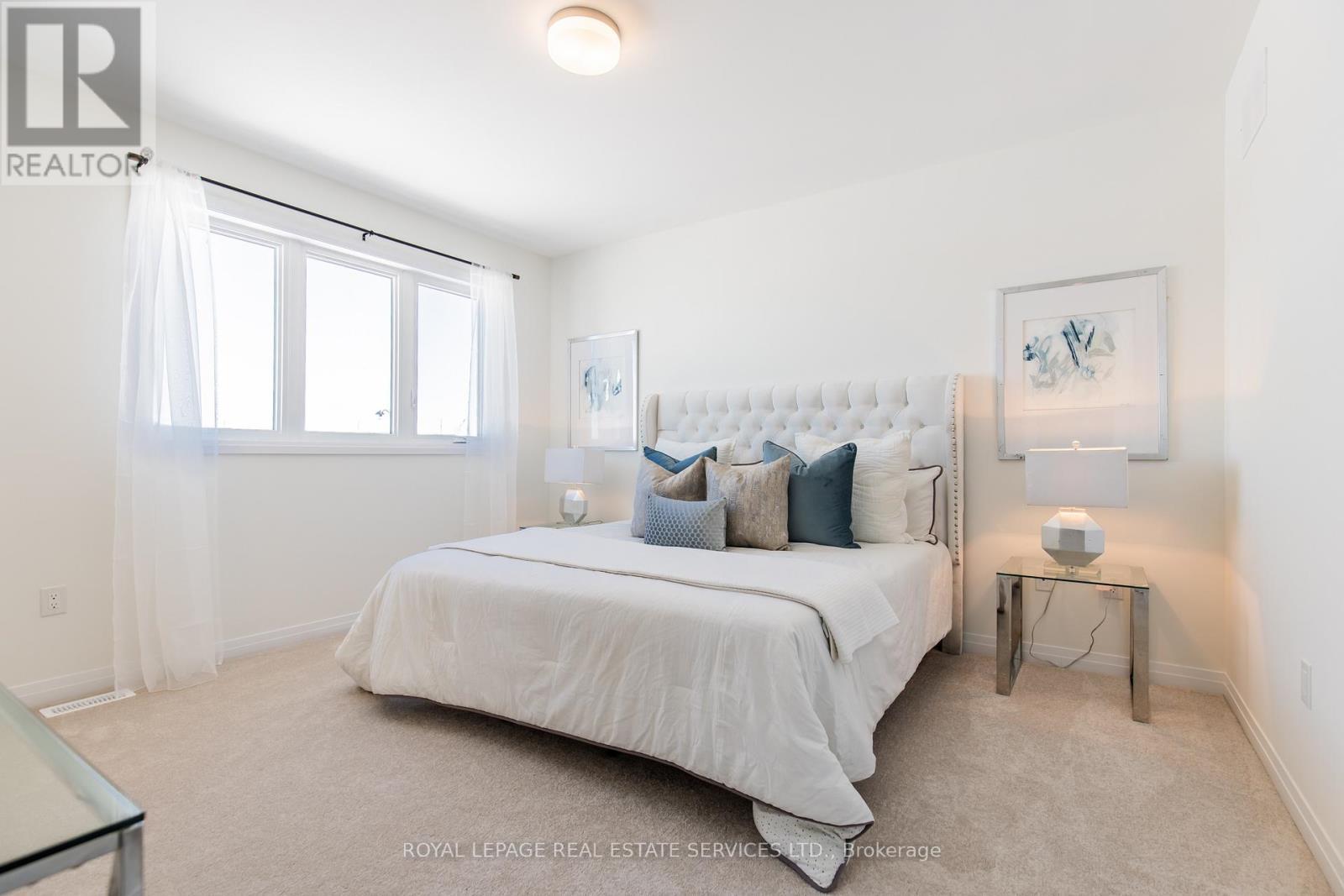 












3300 MARINER PASSAGE

,
Oakville,




Ontario
L6M5S6

