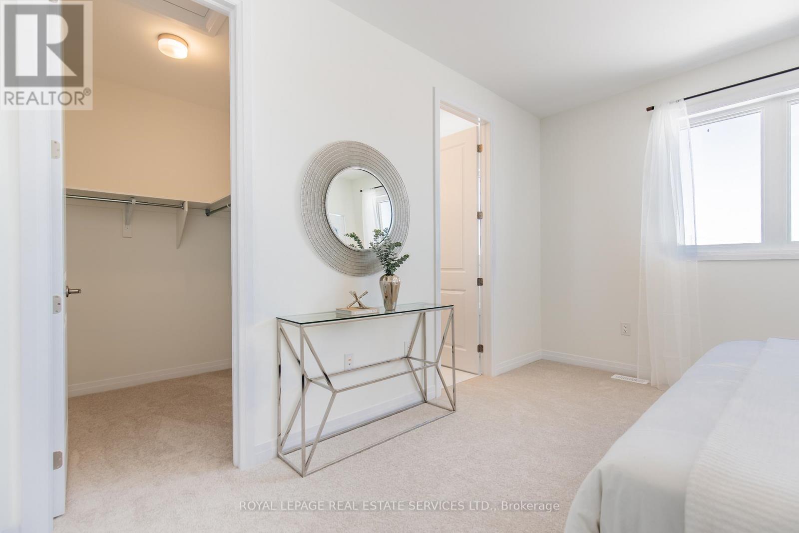 












3300 MARINER PASSAGE

,
Oakville,




Ontario
L6M5S6

