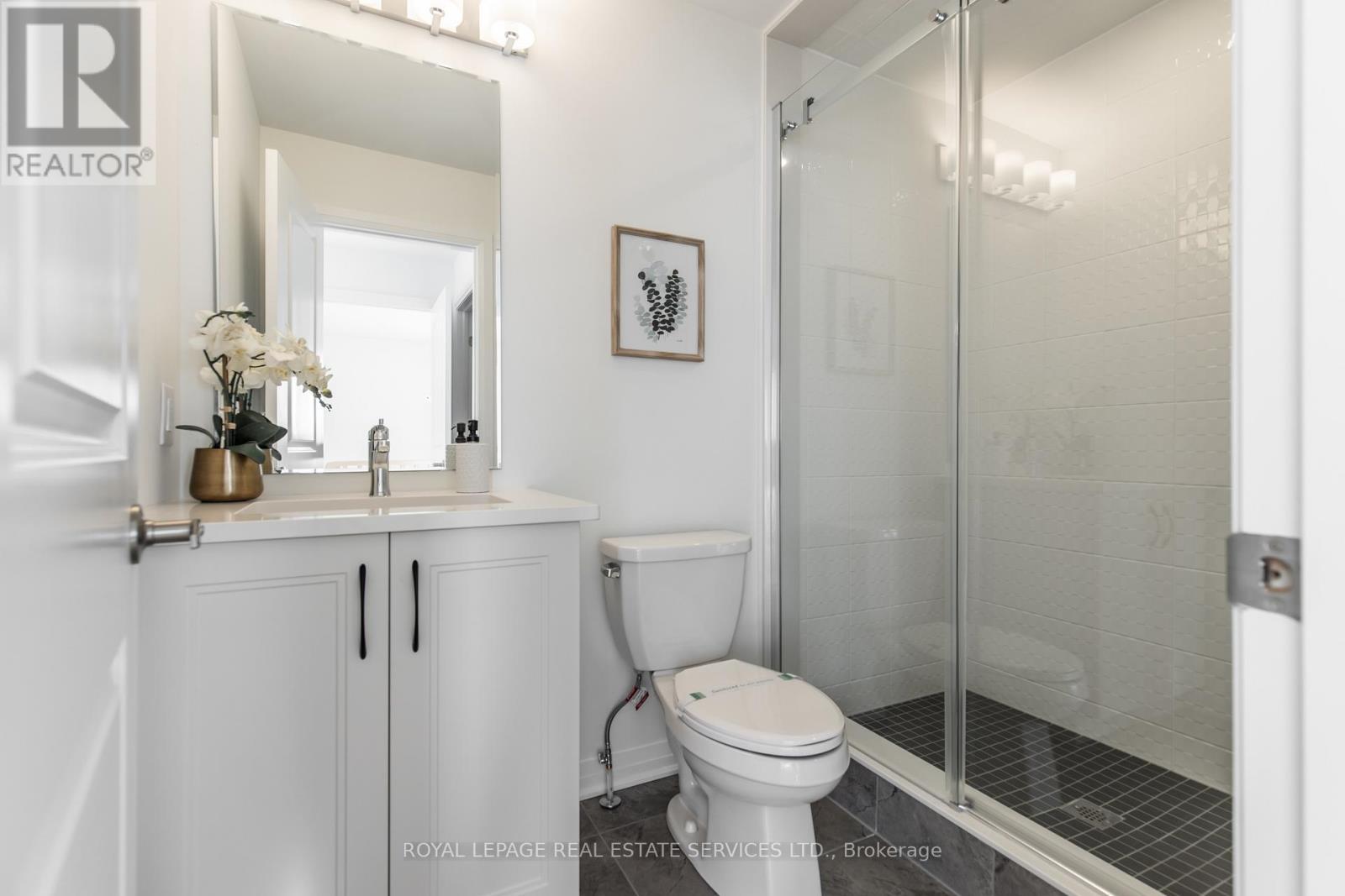 












3300 MARINER PASSAGE

,
Oakville,




Ontario
L6M5S6

