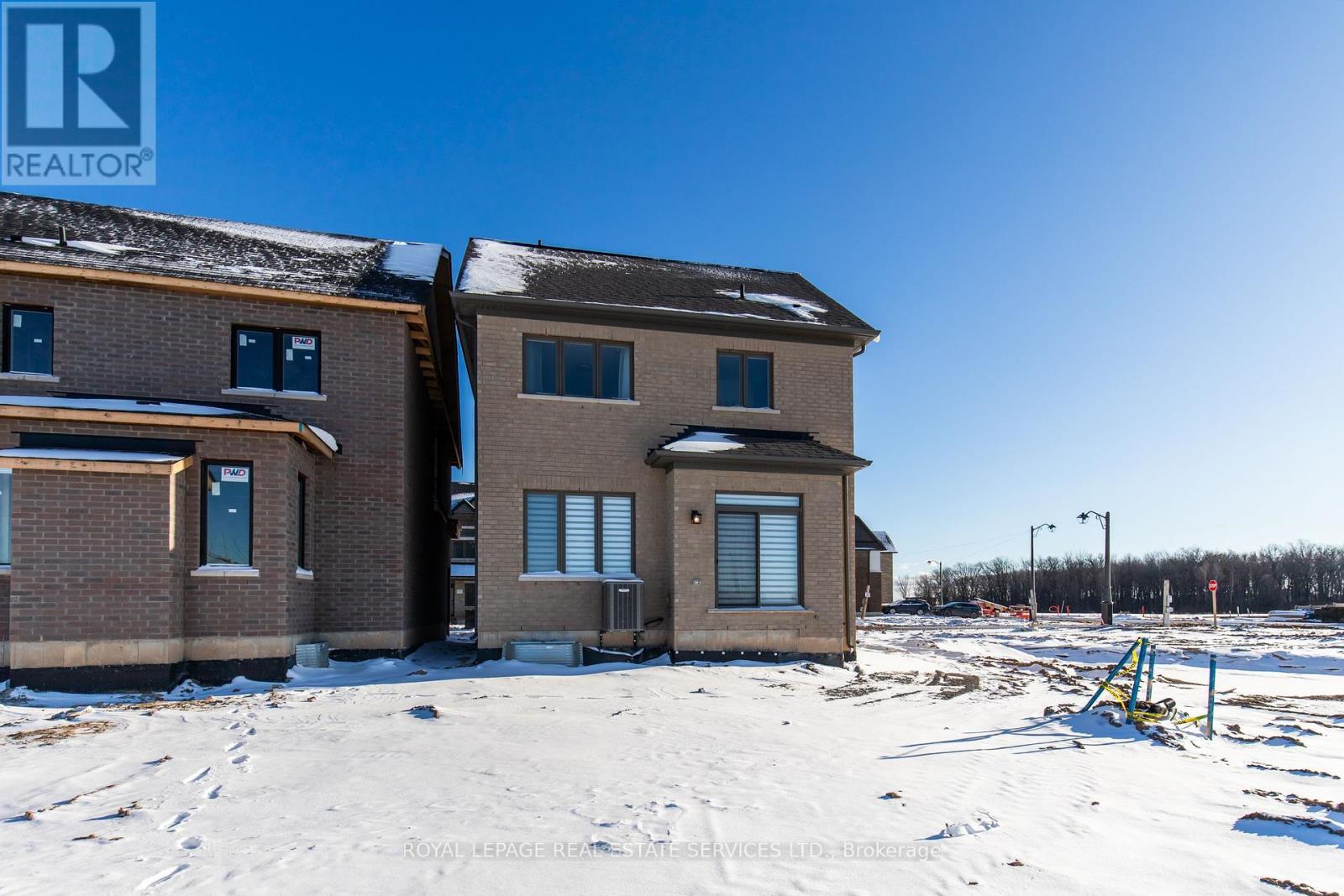 












3300 MARINER PASSAGE

,
Oakville,




Ontario
L6M5S6

