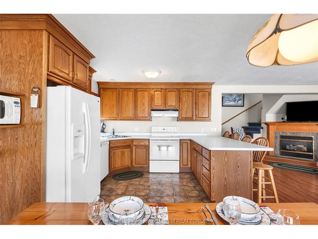 









140


CANAL

Road,
Lighthouse Cove,




ON
N0P 2L0

